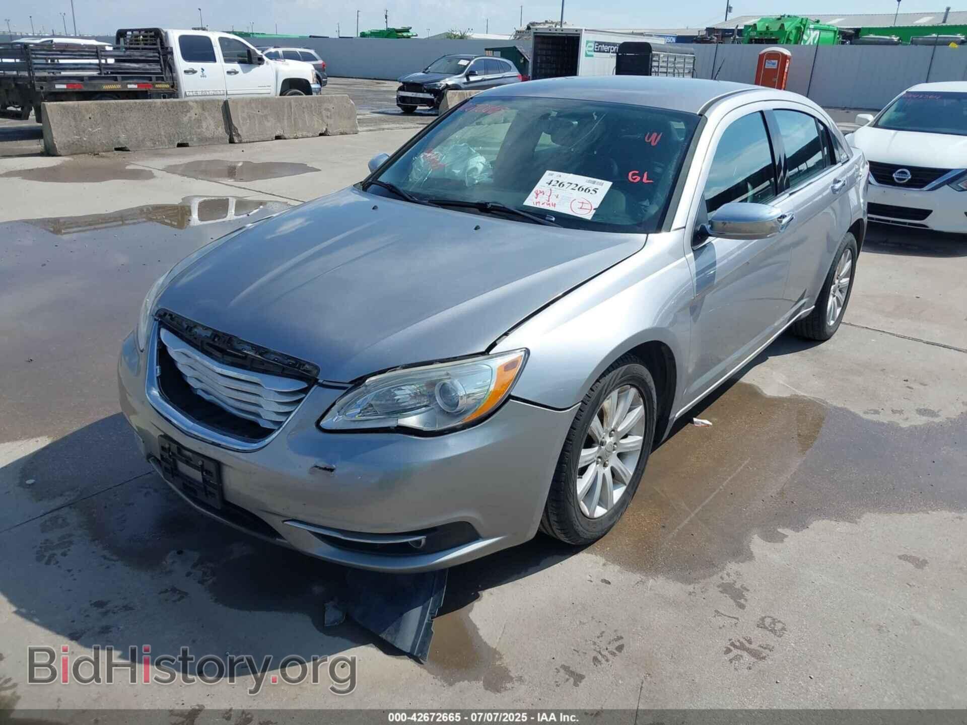 2014 CHRYSLER 200 - VIN: 1C3CCBCG7EN119980 - Фото 2