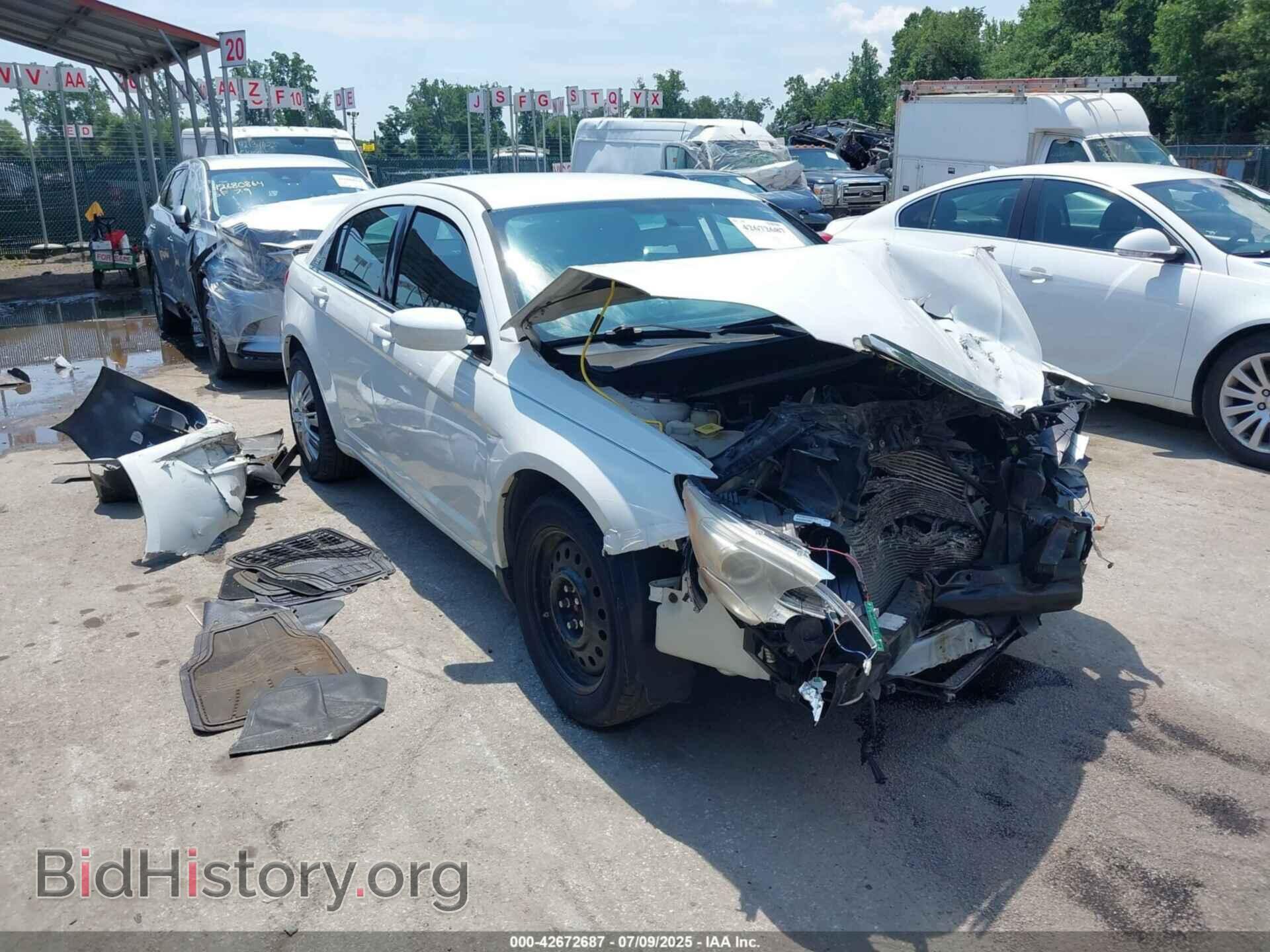 Photo 1C3CCBAB2EN145278 - CHRYSLER 200 2014