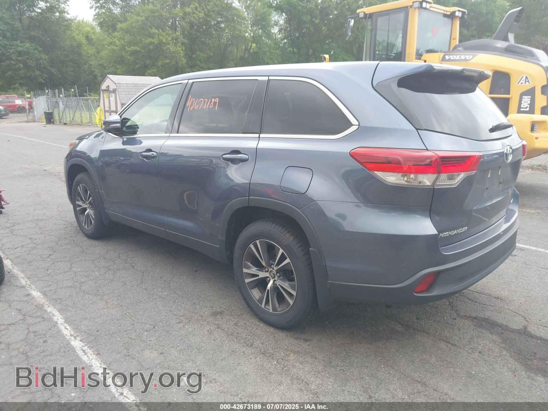 2018 TOYOTA HIGHLANDER - VIN: 5TDBZRFH8JS875311 - Фото 3