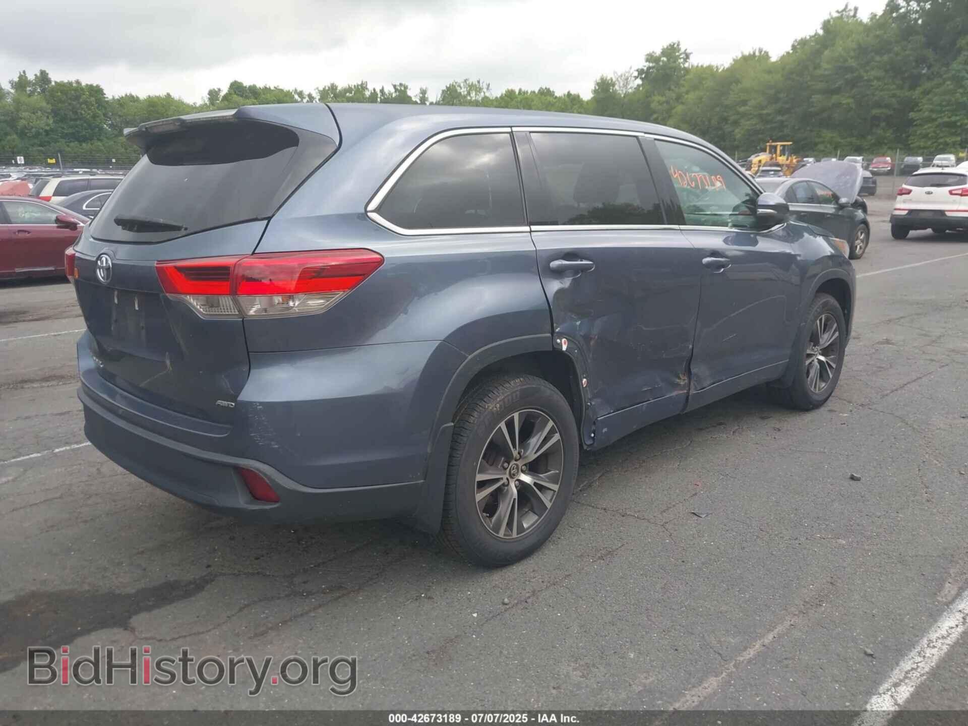 2018 TOYOTA HIGHLANDER - VIN: 5TDBZRFH8JS875311 - Фото 4