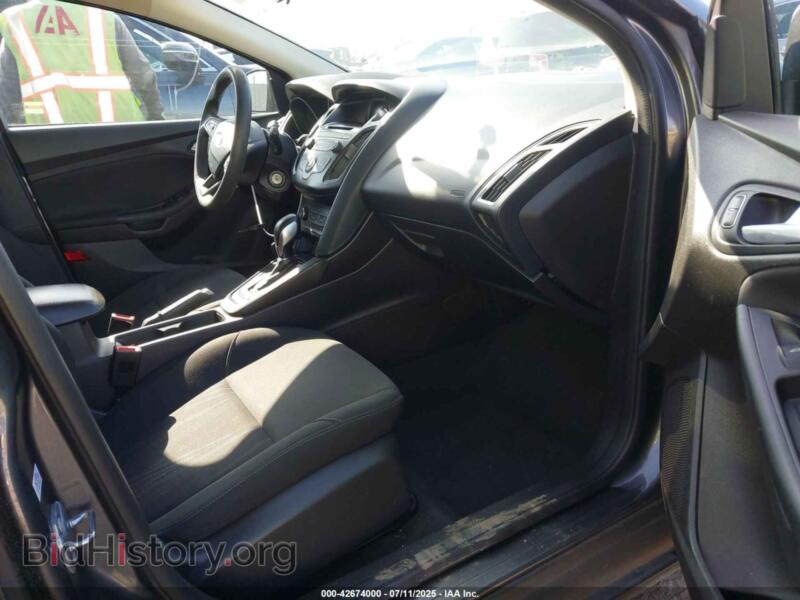 2017 Ford FOCUS (VIN 1FADP3K2XHL286386) — photo 5 of 11