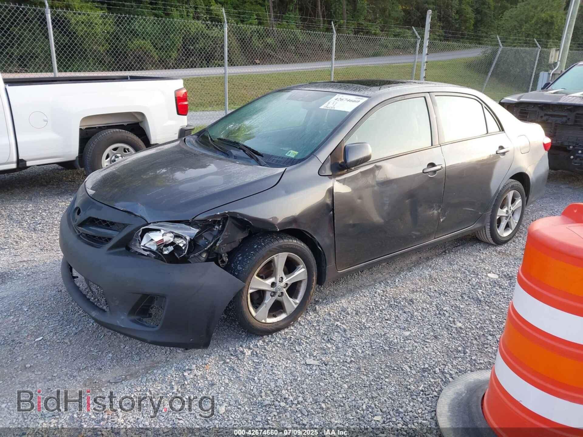 2011 TOYOTA COROLLA - VIN: 2T1BU4EEXBC584909 - Фото 2