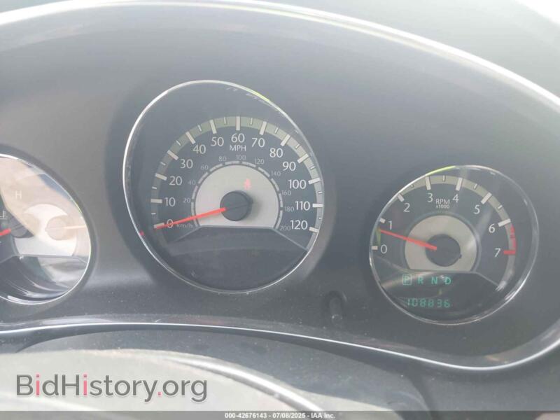 2012 Chrysler 200 (VIN 1C3CCBBG2CN228409) — photo 7 of 17