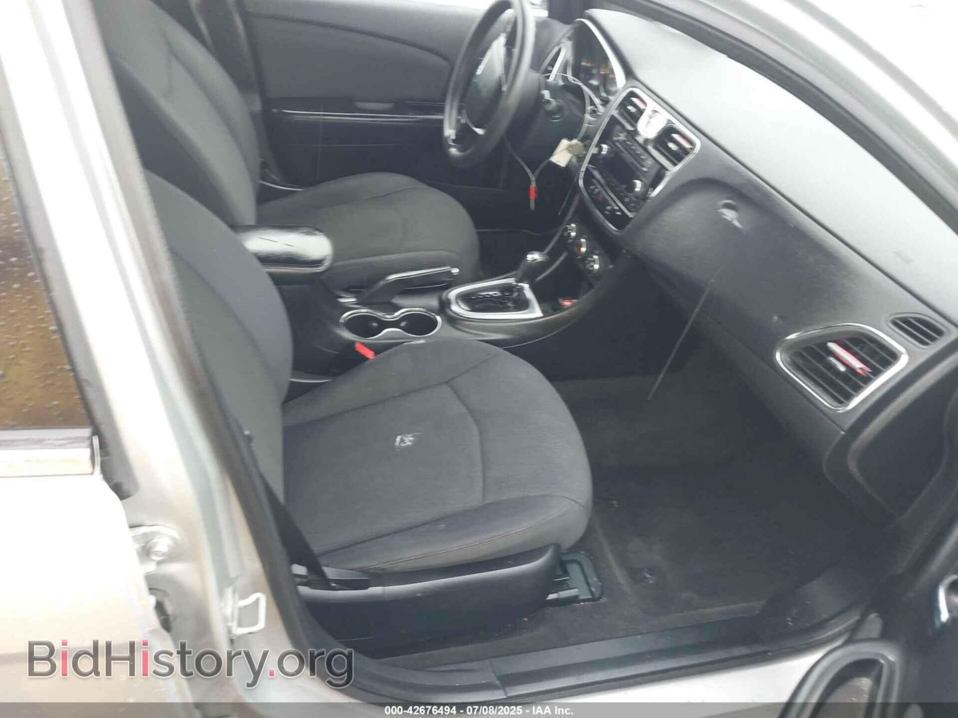 2012 CHRYSLER 200 - VIN: 1C3CCBAB5CN207933 - Фото 5