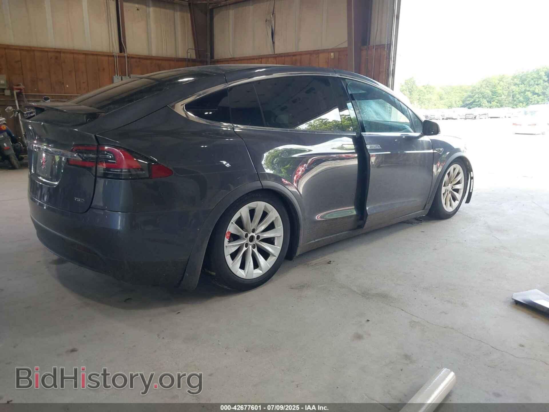 2016 TESLA MODEL X - VIN: 5YJXCAE24GF015389 - Photo 4