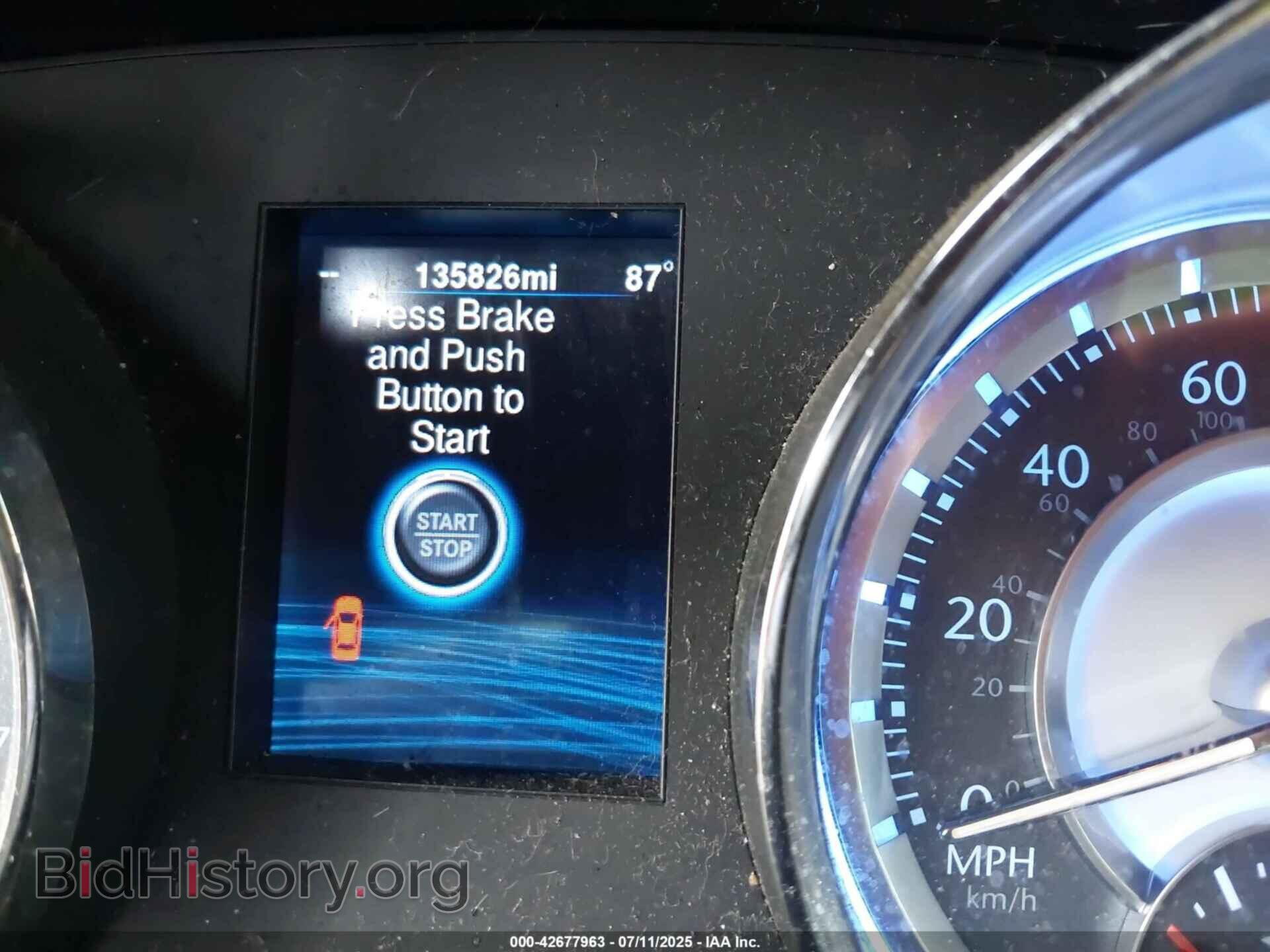 2013 CHRYSLER 300 - VIN: 2C3CCAAG2DH736093 - Фото 7