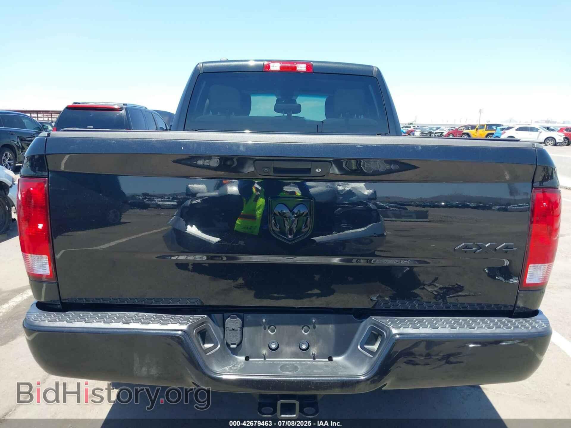 2018 RAM 1500 - VIN: 1C6RR7FG9JS248593 - Фото 17