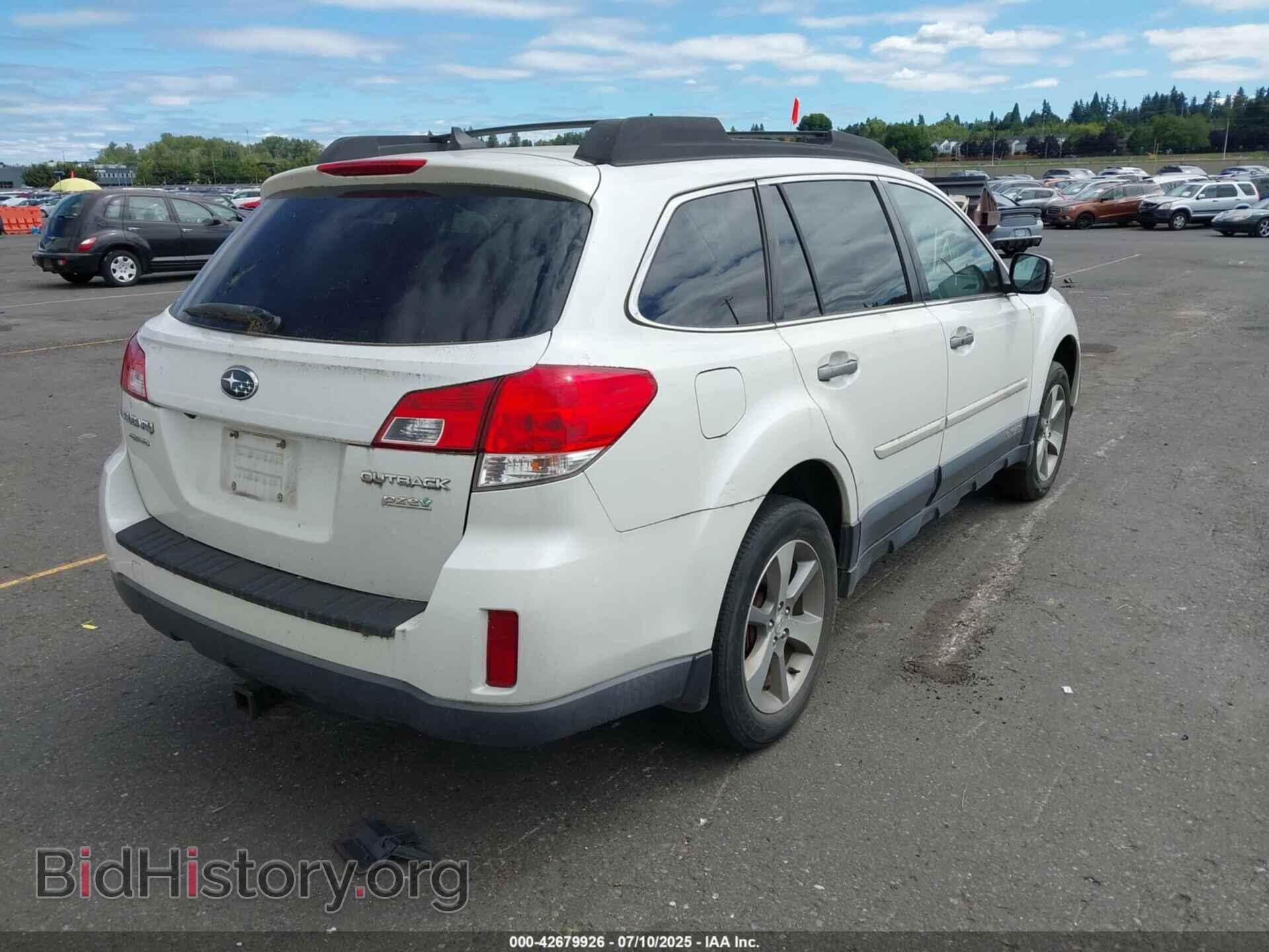 2014 SUBARU OUTBACK - VIN: 4S4BRBPC4E3251468 - Фото 4