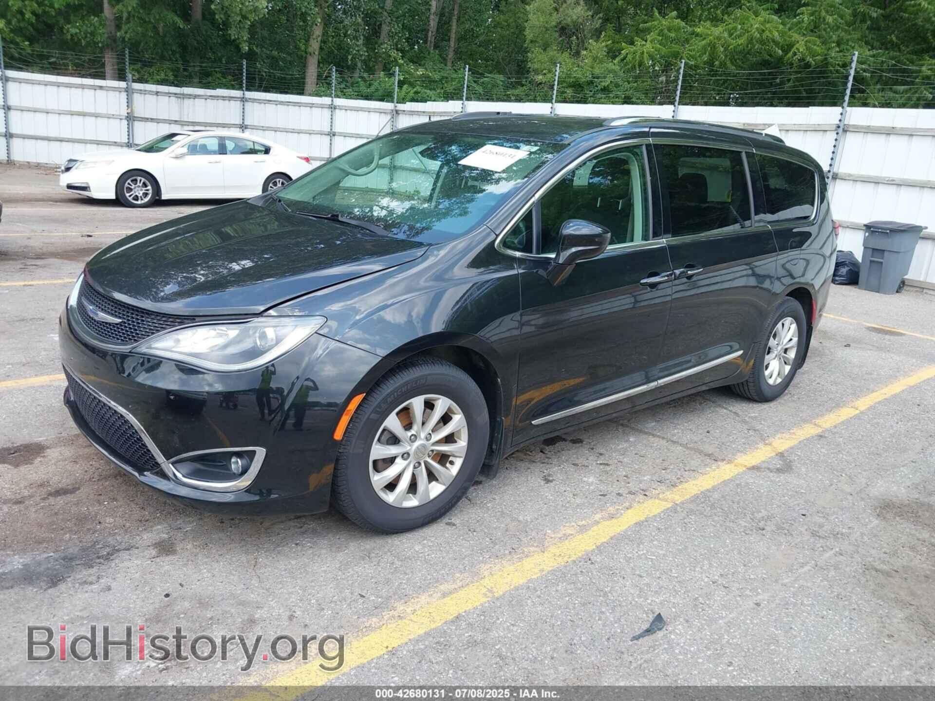 2018 CHRYSLER PACIFICA - VIN: 2C4RC1EG1JR187444 - Фото 2
