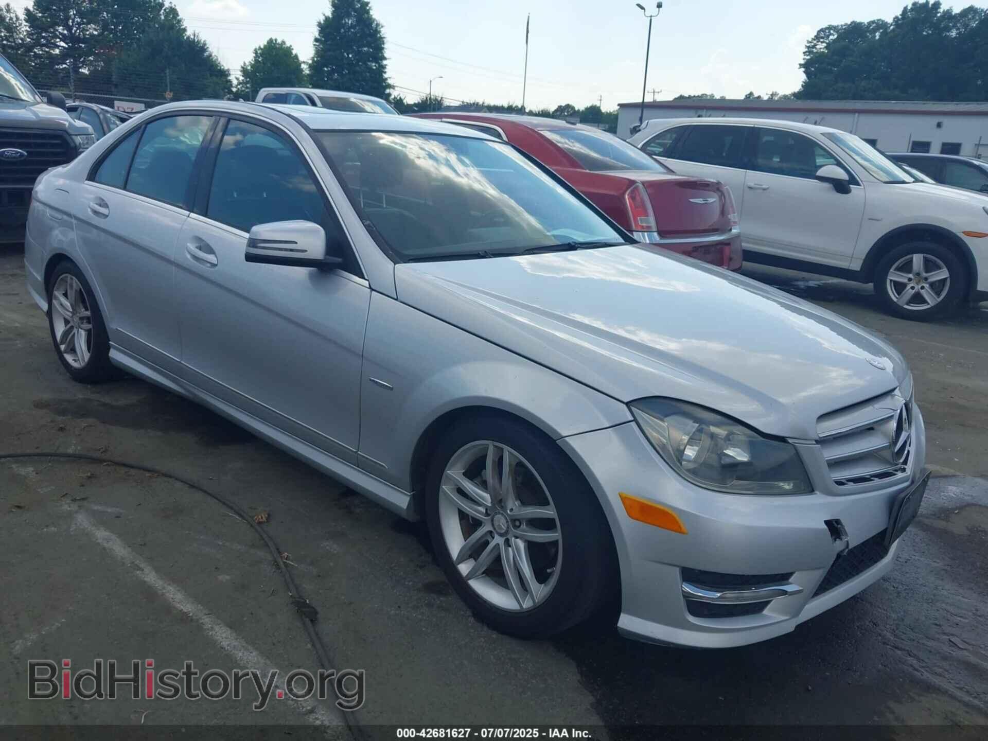 Фотография WDDGF4HB7CA628457 - MERCEDES-BENZ C 250 2012