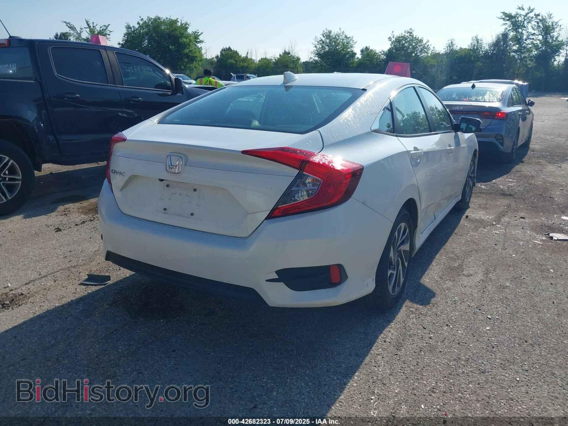 2018 HONDA CIVIC - VIN: 19XFC2F79JE021973 - Фото 4