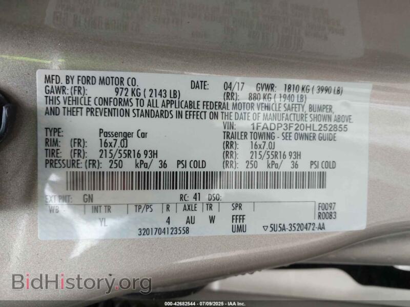 2017 Ford FOCUS (VIN 1FADP3F20HL252855) — photo 9 of 16