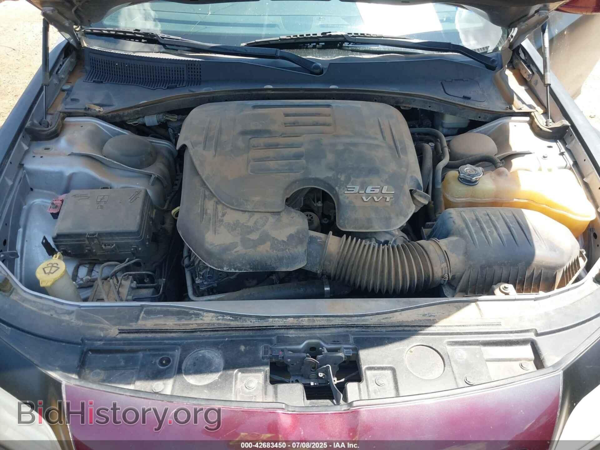 2014 CHRYSLER 300C - VIN: 2C3CCAKG1EH170072 - Фото 10