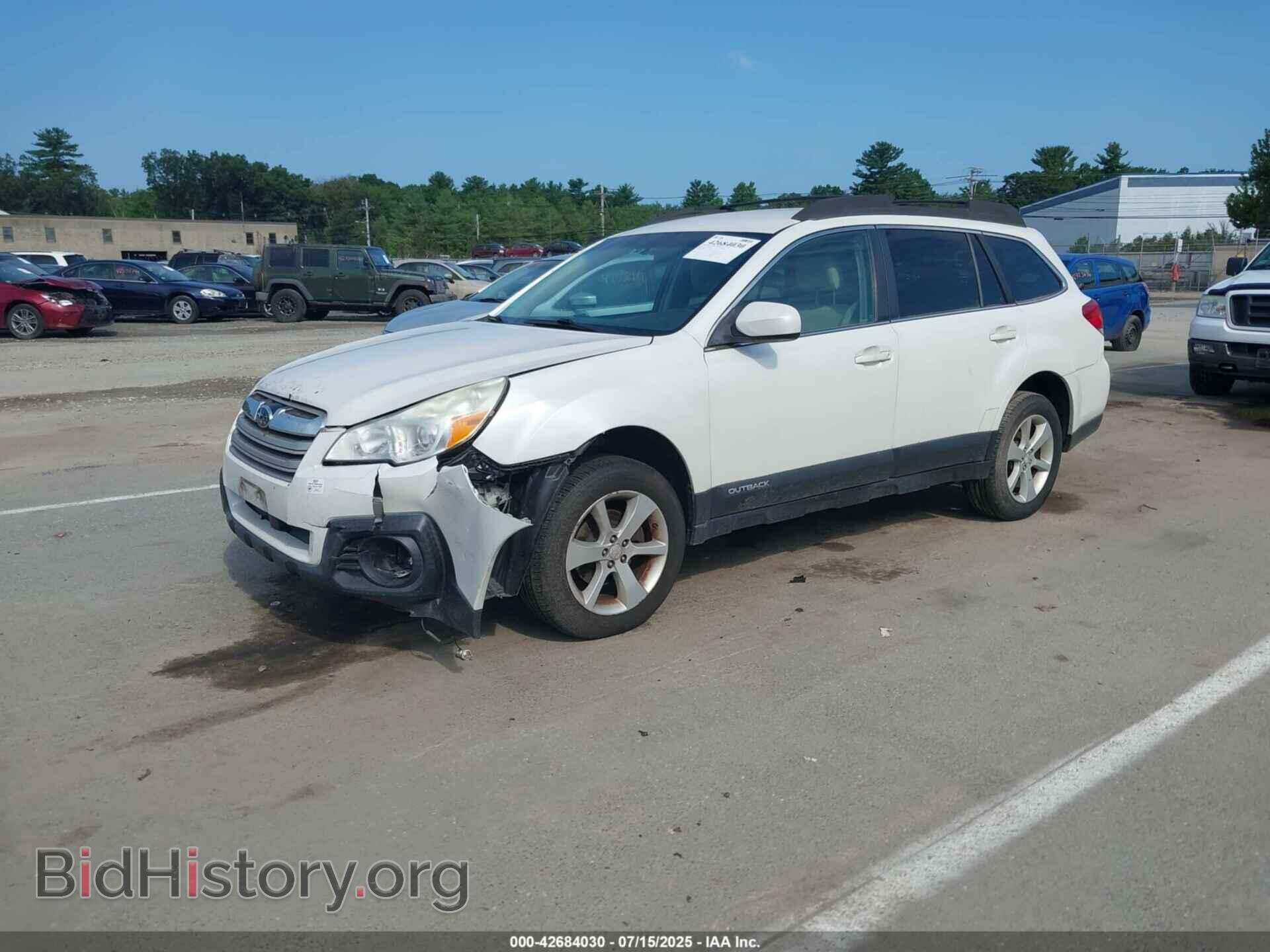 2014 SUBARU OUTBACK - VIN: 4S4BRBCC4E1292359 - Фото 2