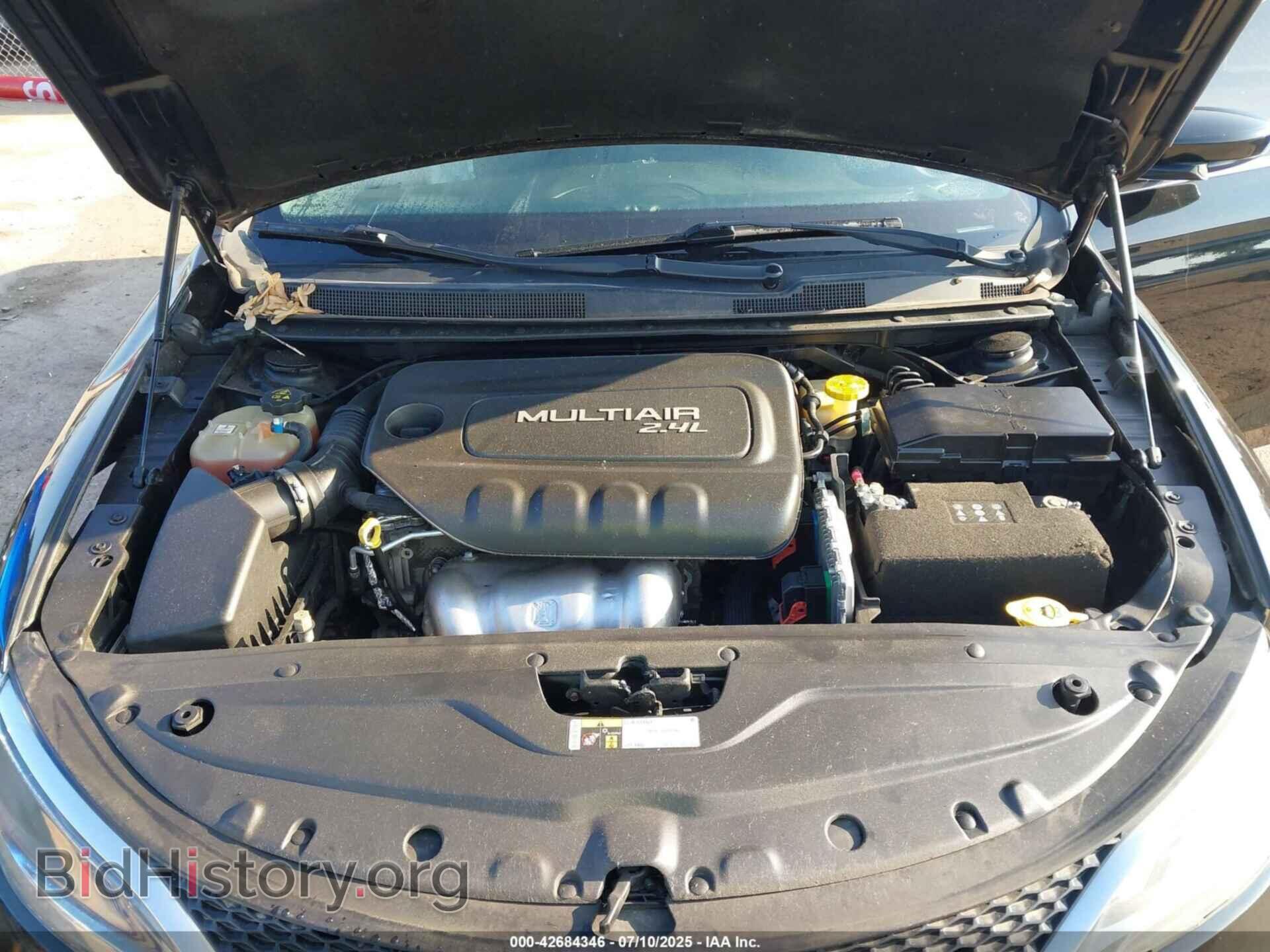 2015 CHRYSLER 200 - VIN: 1C3CCCAB7FN756883 - Фото 10