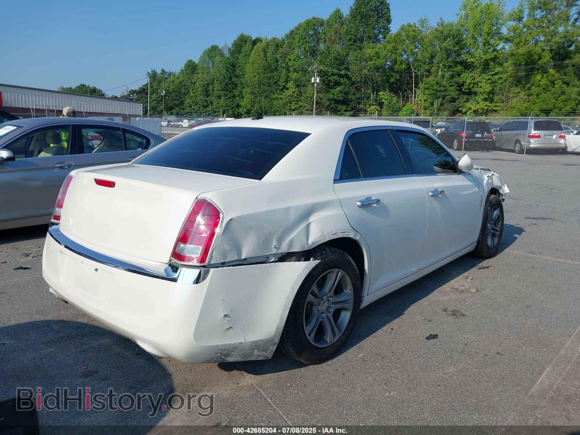 2012 CHRYSLER 300 - VIN: 2C3CCAAG9CH208002 - Фото 4