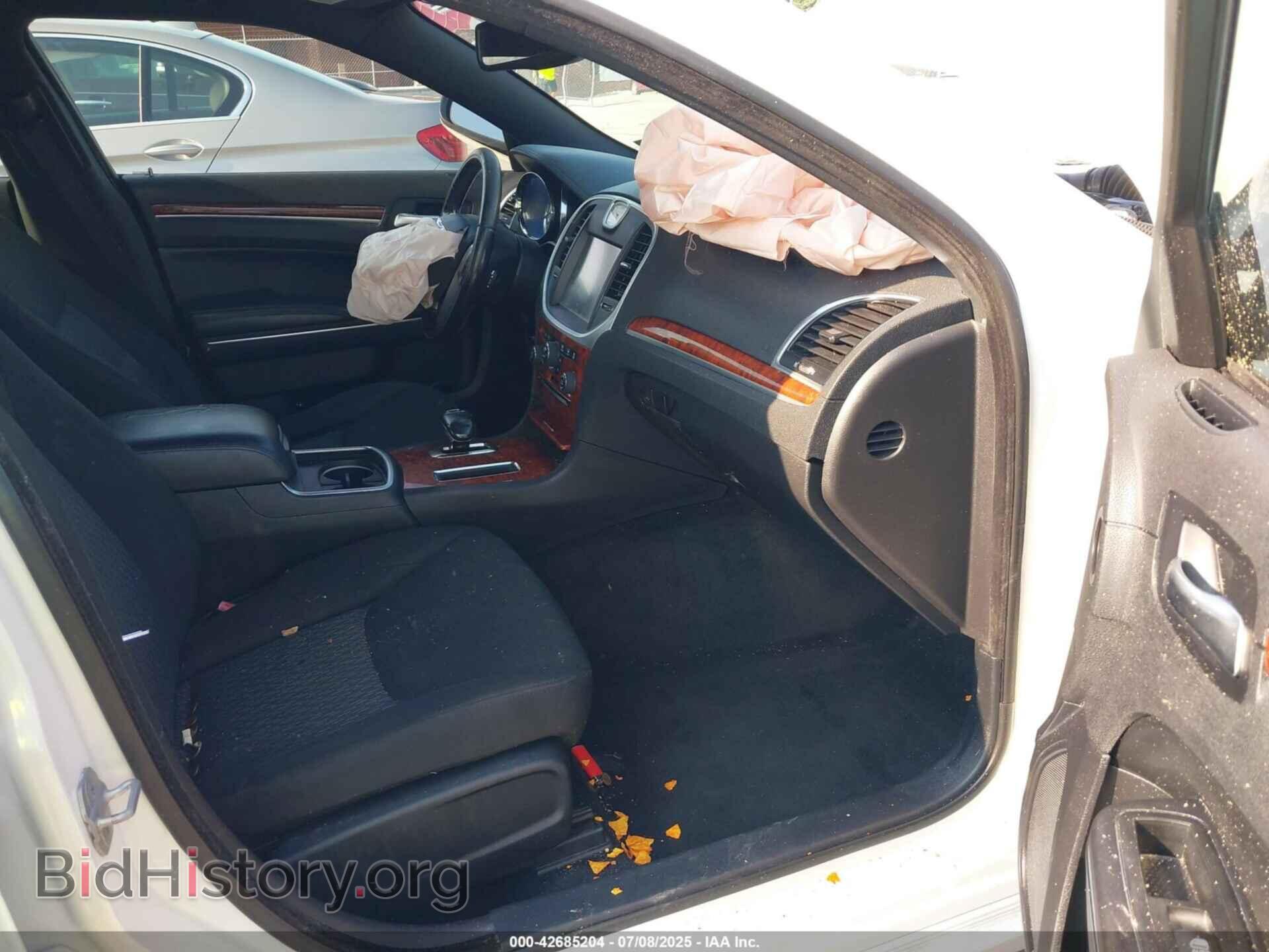 2012 CHRYSLER 300 - VIN: 2C3CCAAG9CH208002 - Фото 5