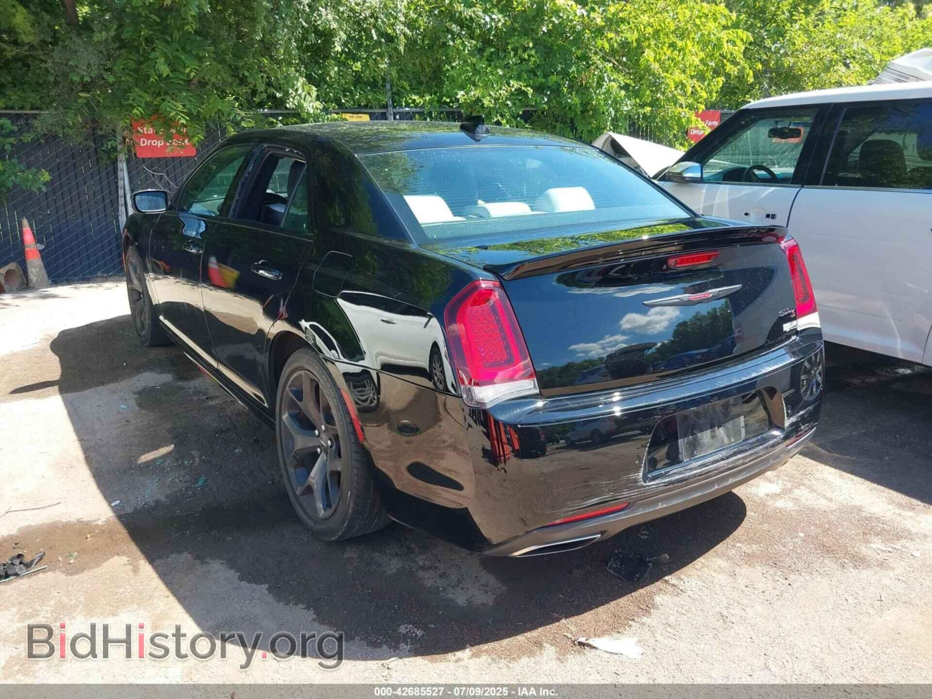 2021 CHRYSLER 300 - VIN: 2C3CCABG6MH660747 - Фото 3