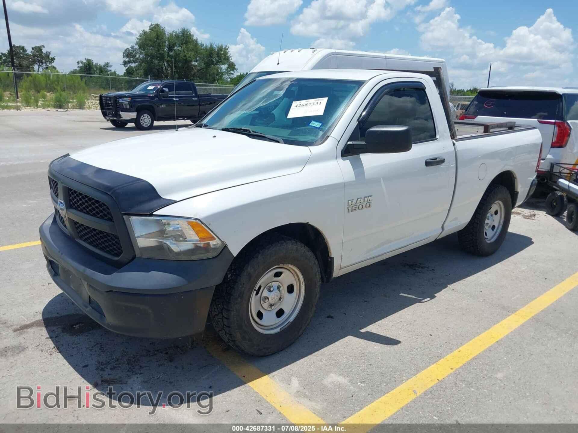 2017 RAM 1500 - VIN: 3C6JR6AG9HG773749 - Фото 2