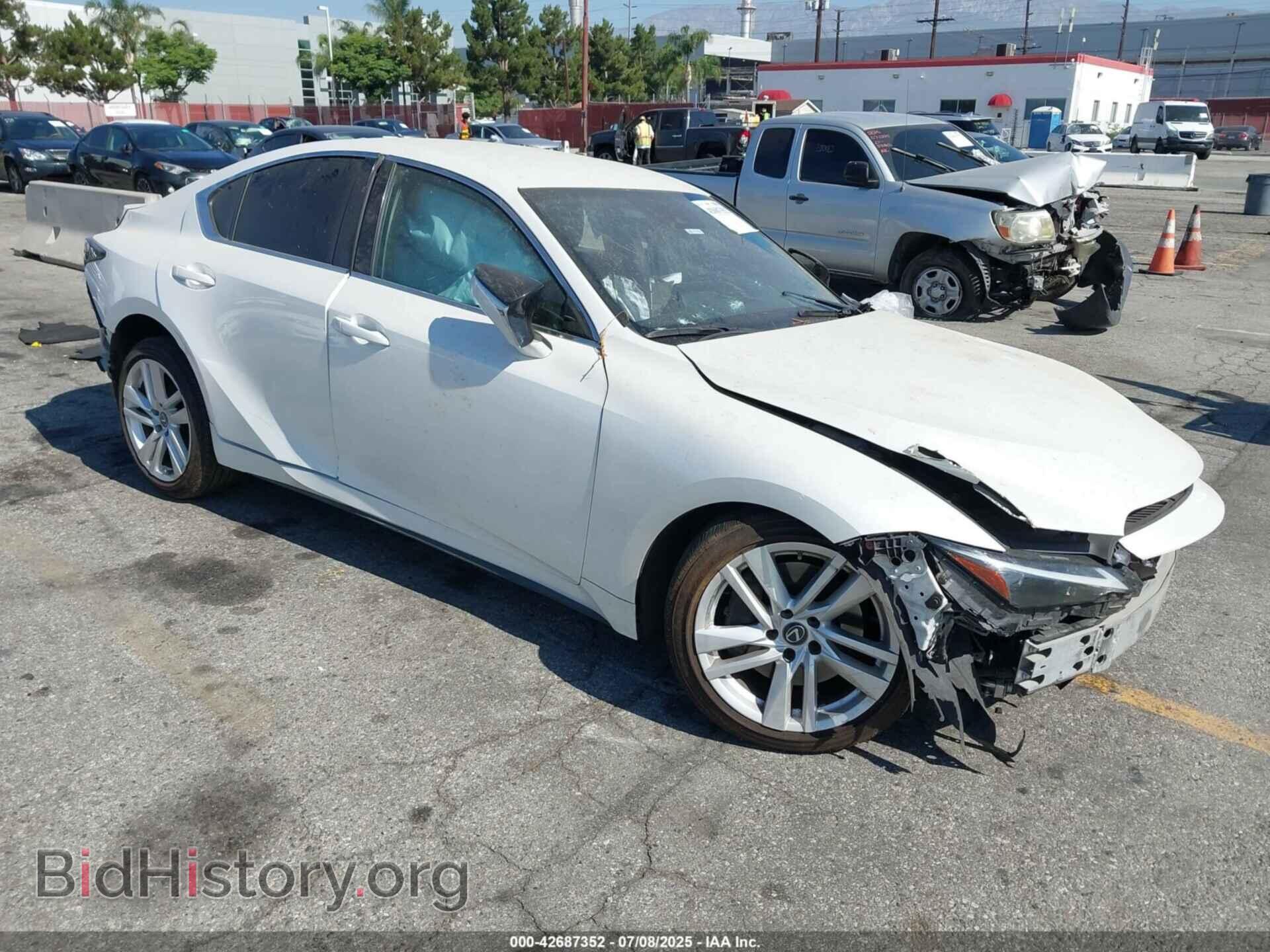 Photo JTHAA1D21M5111828 - LEXUS IS 300 2021