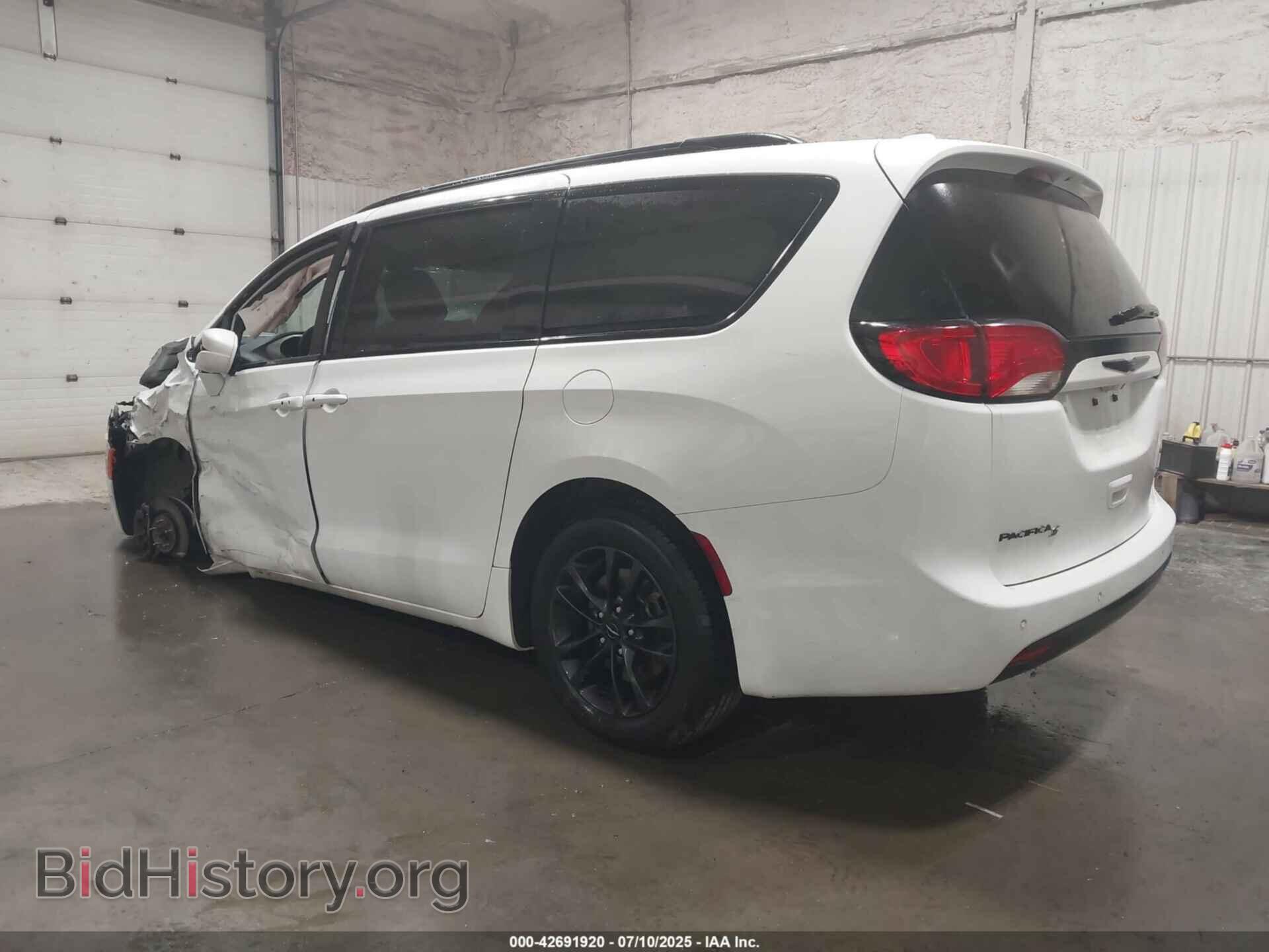 2020 CHRYSLER PACIFICA - VIN: 2C4RC3BG3LR267802 - Фото 3