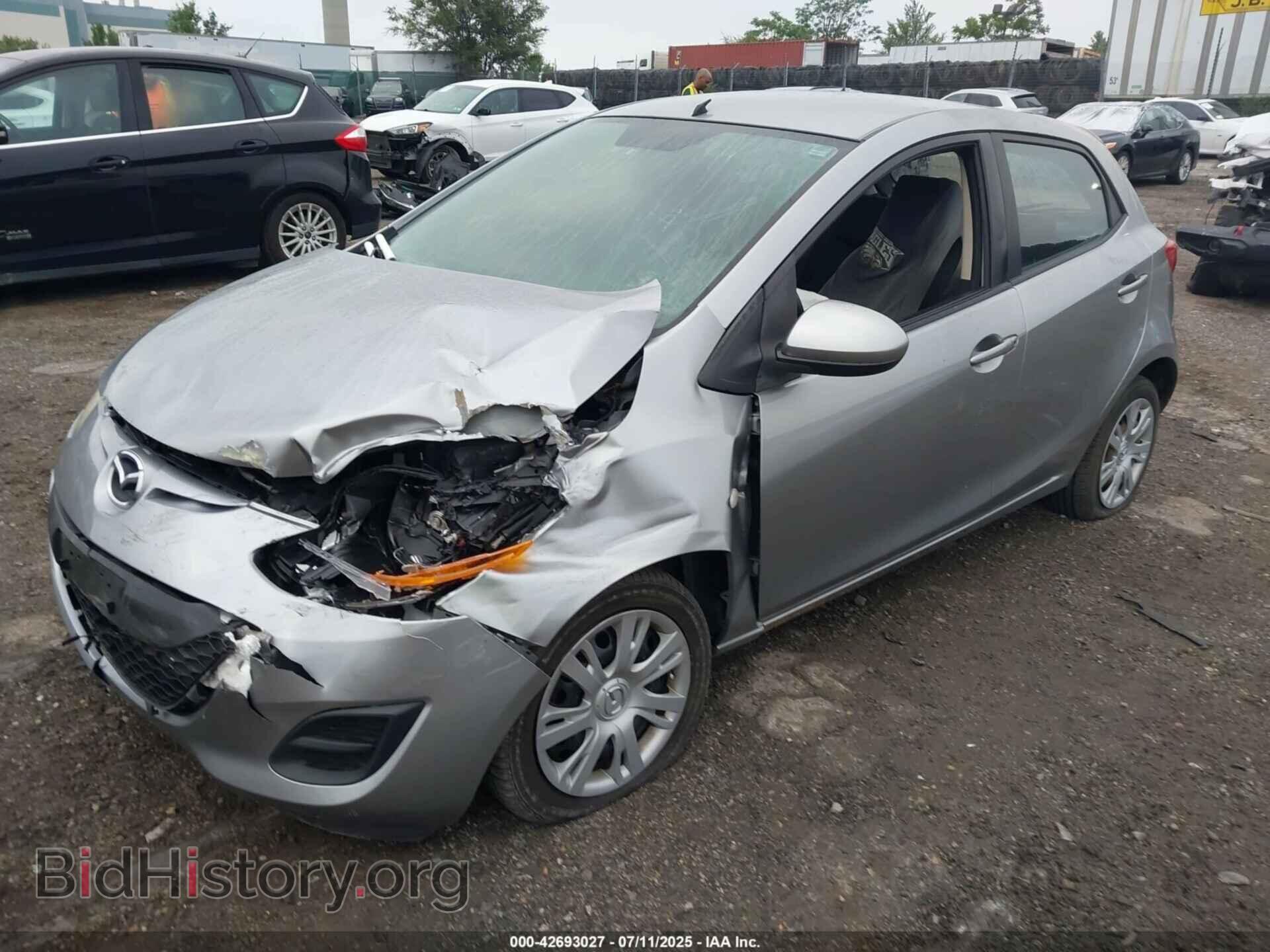 2011 MAZDA MAZDA2 - VIN: JM1DE1HZXB0130124 - Фото 2