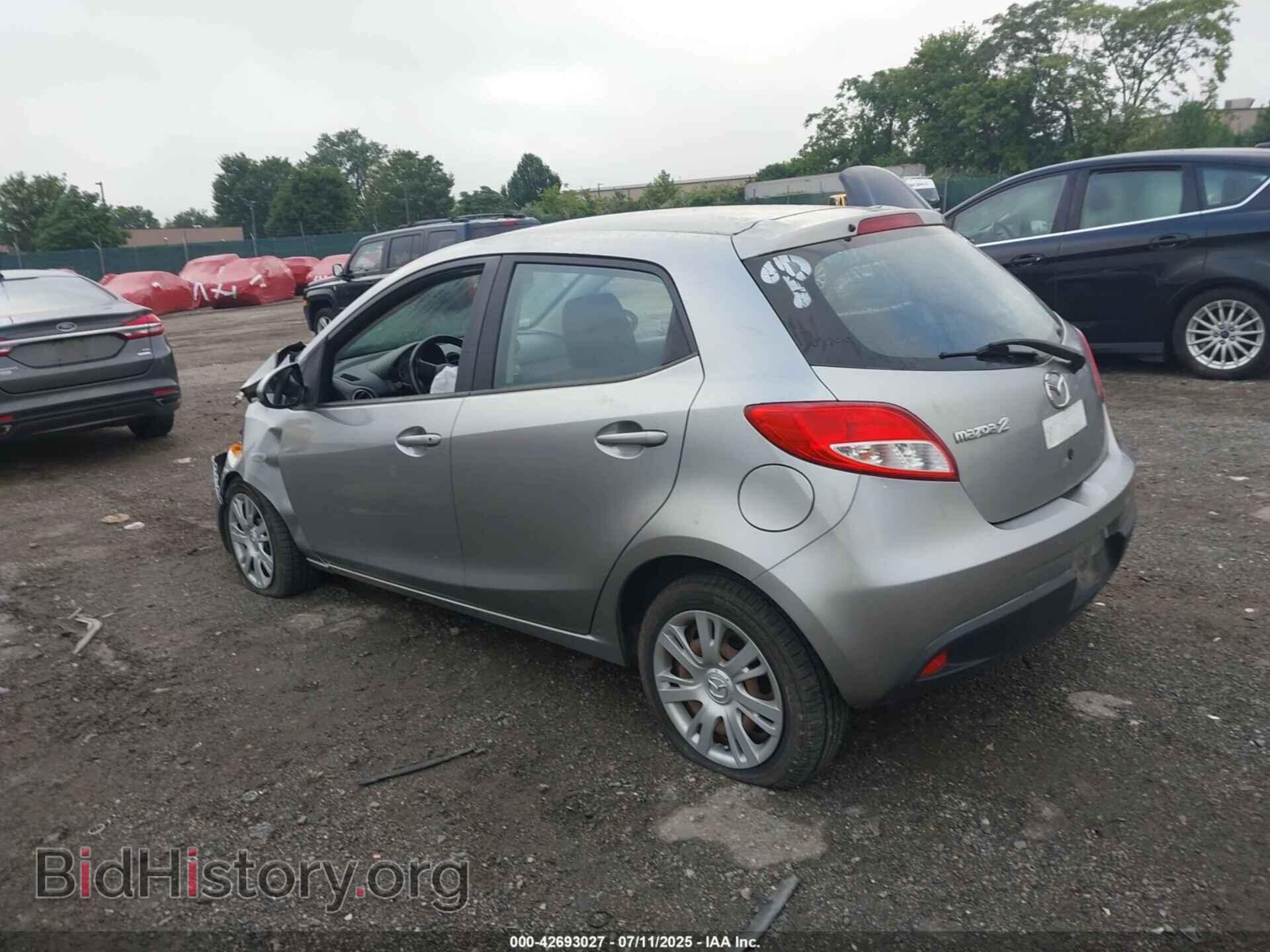 2011 MAZDA MAZDA2 - VIN: JM1DE1HZXB0130124 - Фото 3