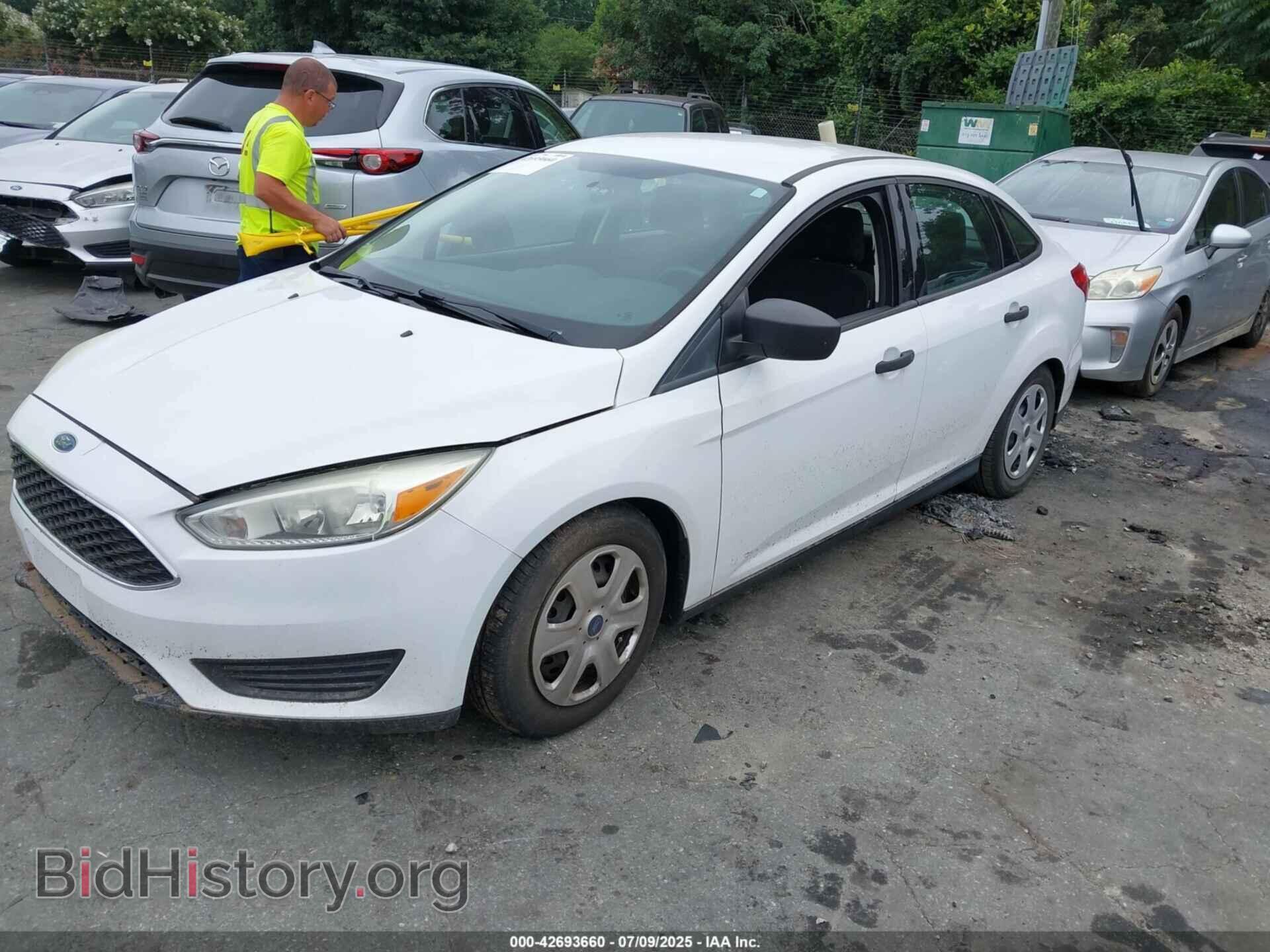 2016 FORD FOCUS - VIN: 1FADP3E26GL356458 - Фото 2