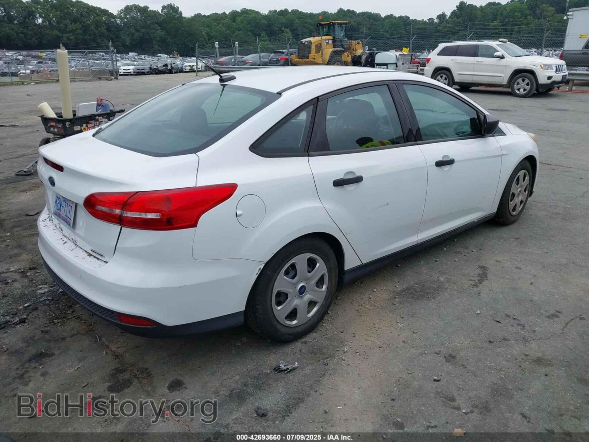 2016 FORD FOCUS - VIN: 1FADP3E26GL356458 - Фото 4