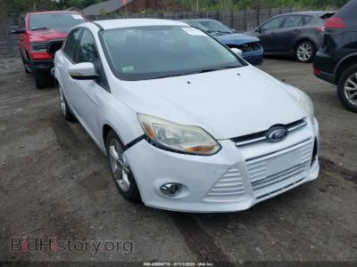 2014 Ford FOCUS SE, белый — VIN 1FADP3F20EL201481, IAAI