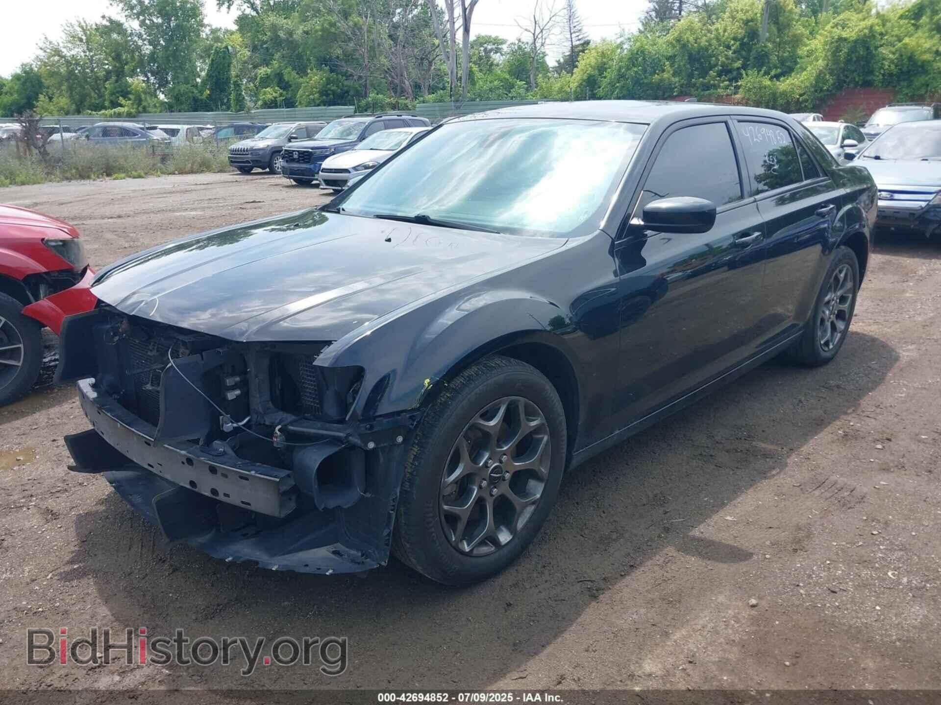 2016 CHRYSLER 300 - VIN: 2C3CCAGG2GH244191 - Photo 2
