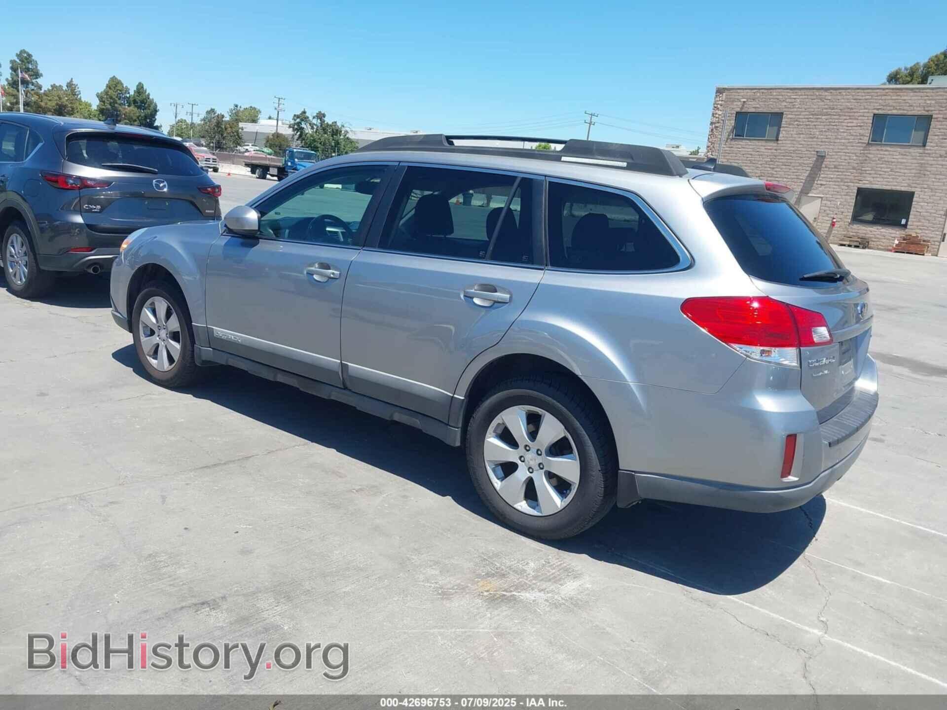2011 SUBARU OUTBACK - VIN: 4S4BRBLC2B3404687 - Фото 3
