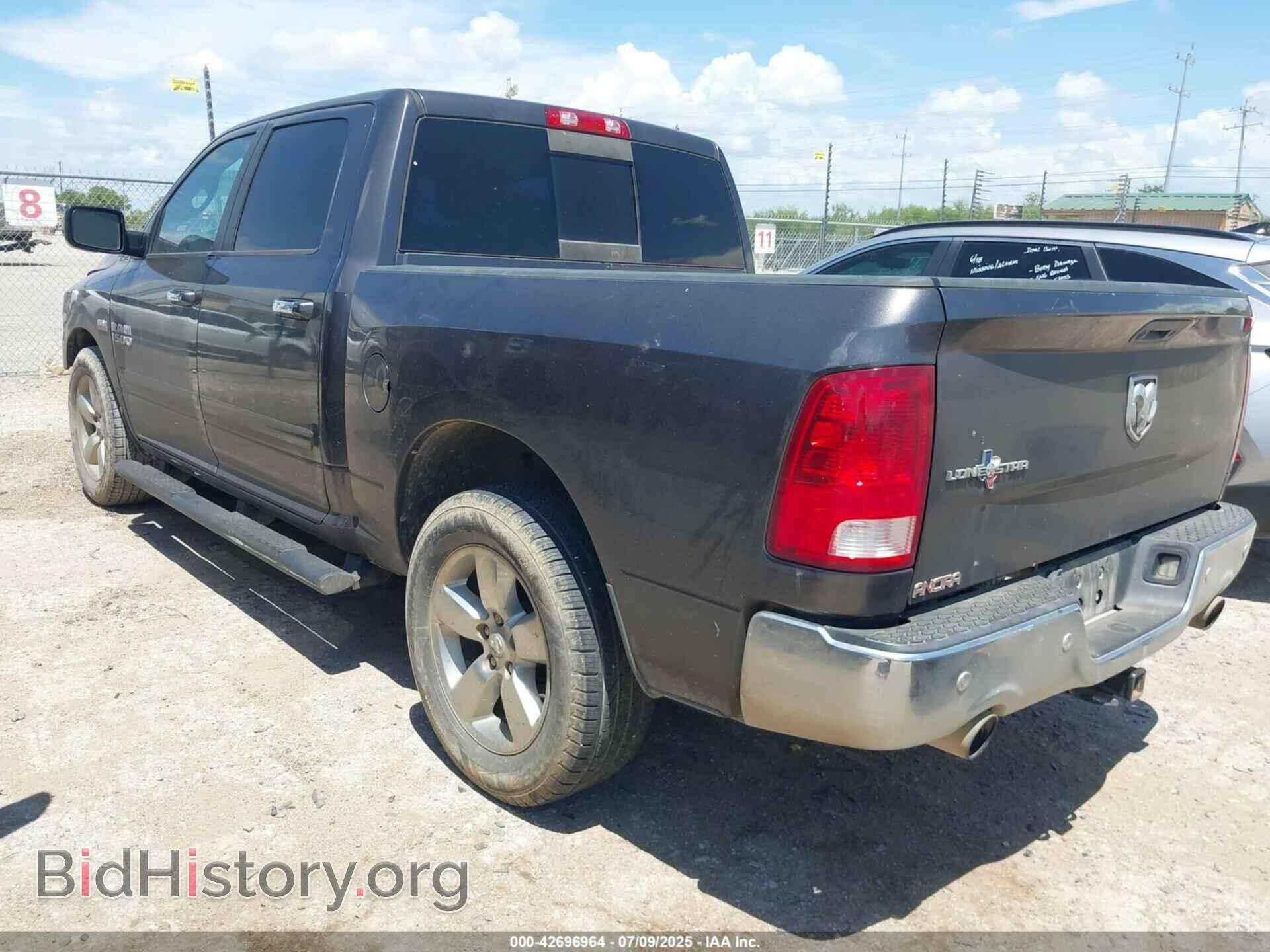 2016 RAM 1500 - VIN: 3C6RR6LT4GG301051 - Фото 3