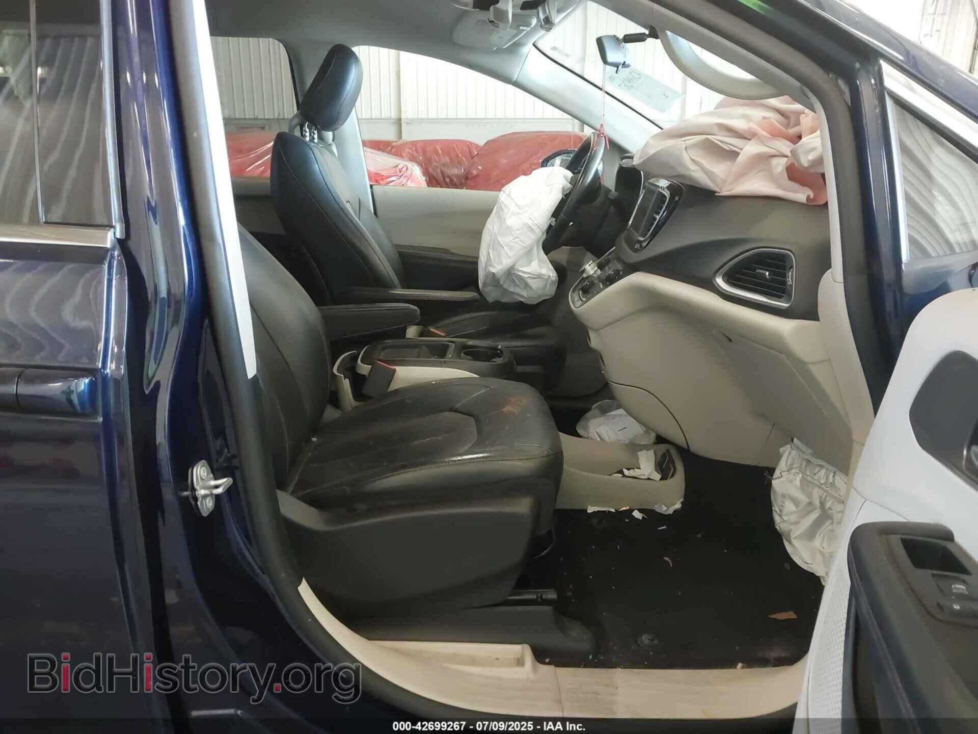 2018 CHRYSLER PACIFICA - VIN: 2C4RC1BGXJR353609 - Фото 5