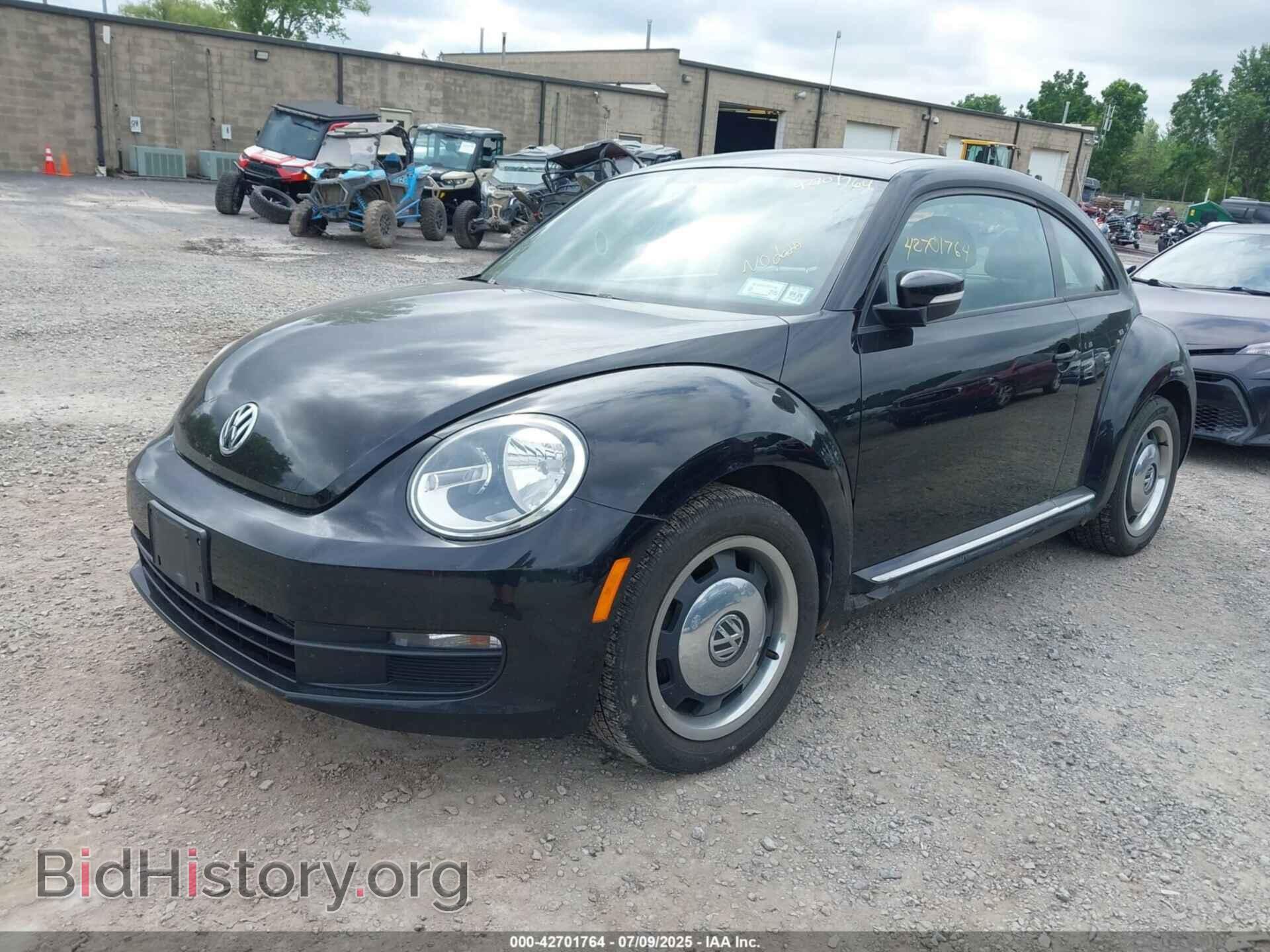 2012 VOLKSWAGEN BEETLE - VIN: 3VWJP7AT0CM635283 - Фото 2