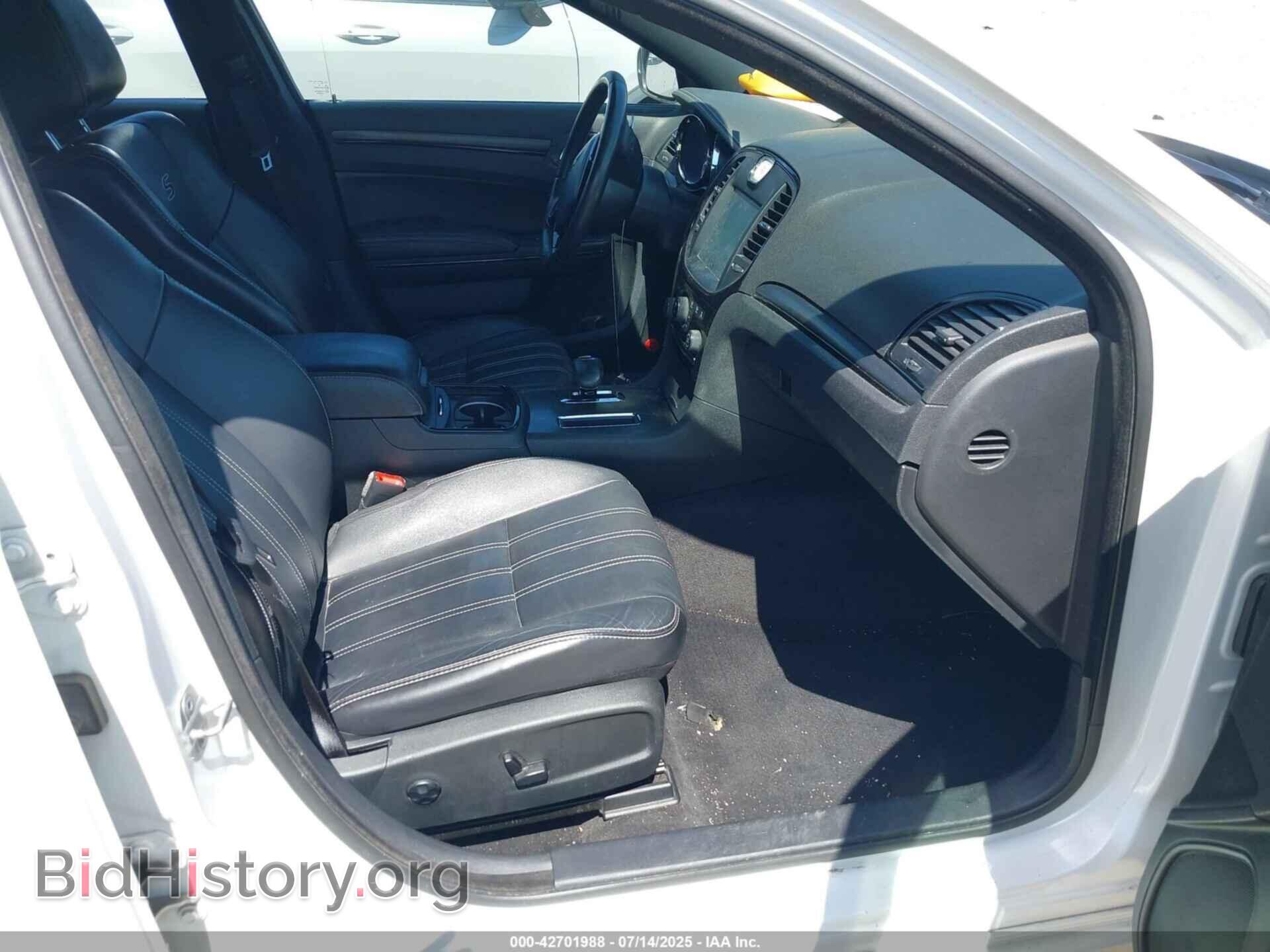 2013 CHRYSLER 300 - VIN: 2C3CCABG3DH682737 - Фото 5