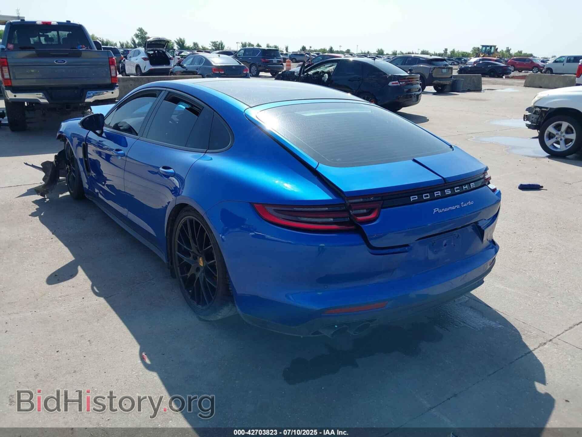 2017 PORSCHE PANAMERA - VIN: WP0AF2A76HL152742 - Фото 3