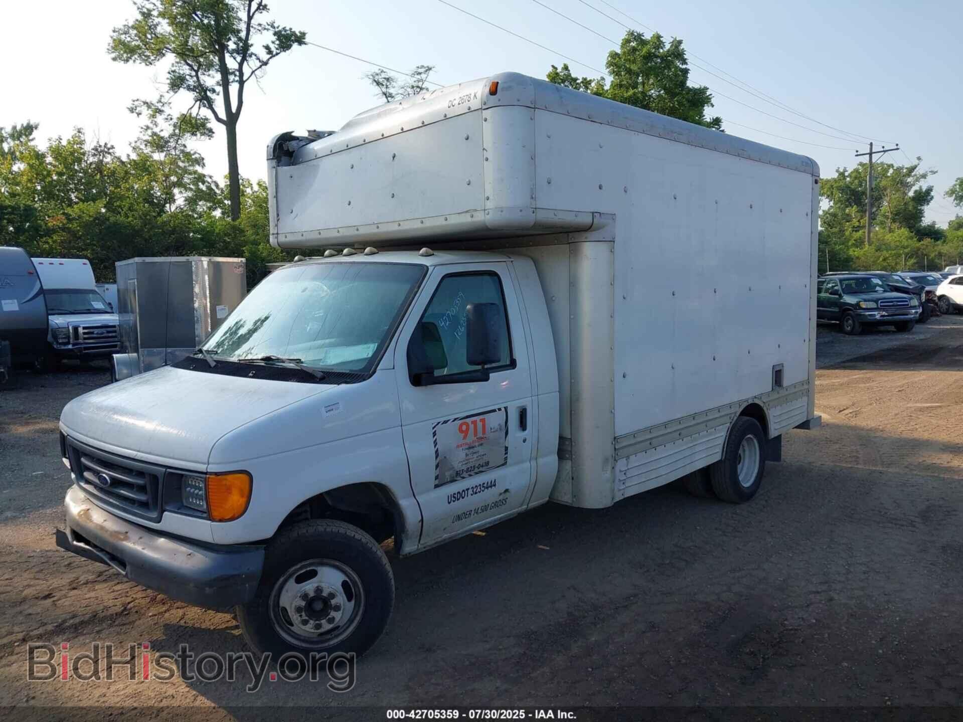 2007 FORD E-450 CUTAWAY - VIN: 1FDXE45S67DB22099 - Фото 2