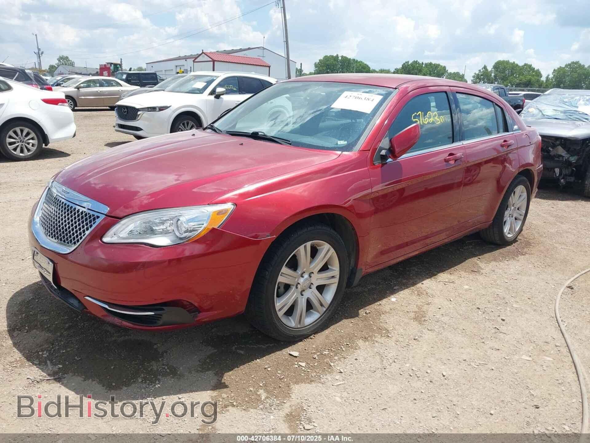2013 CHRYSLER 200 - VIN: 1C3CCBBB6DN549374 - Фото 2