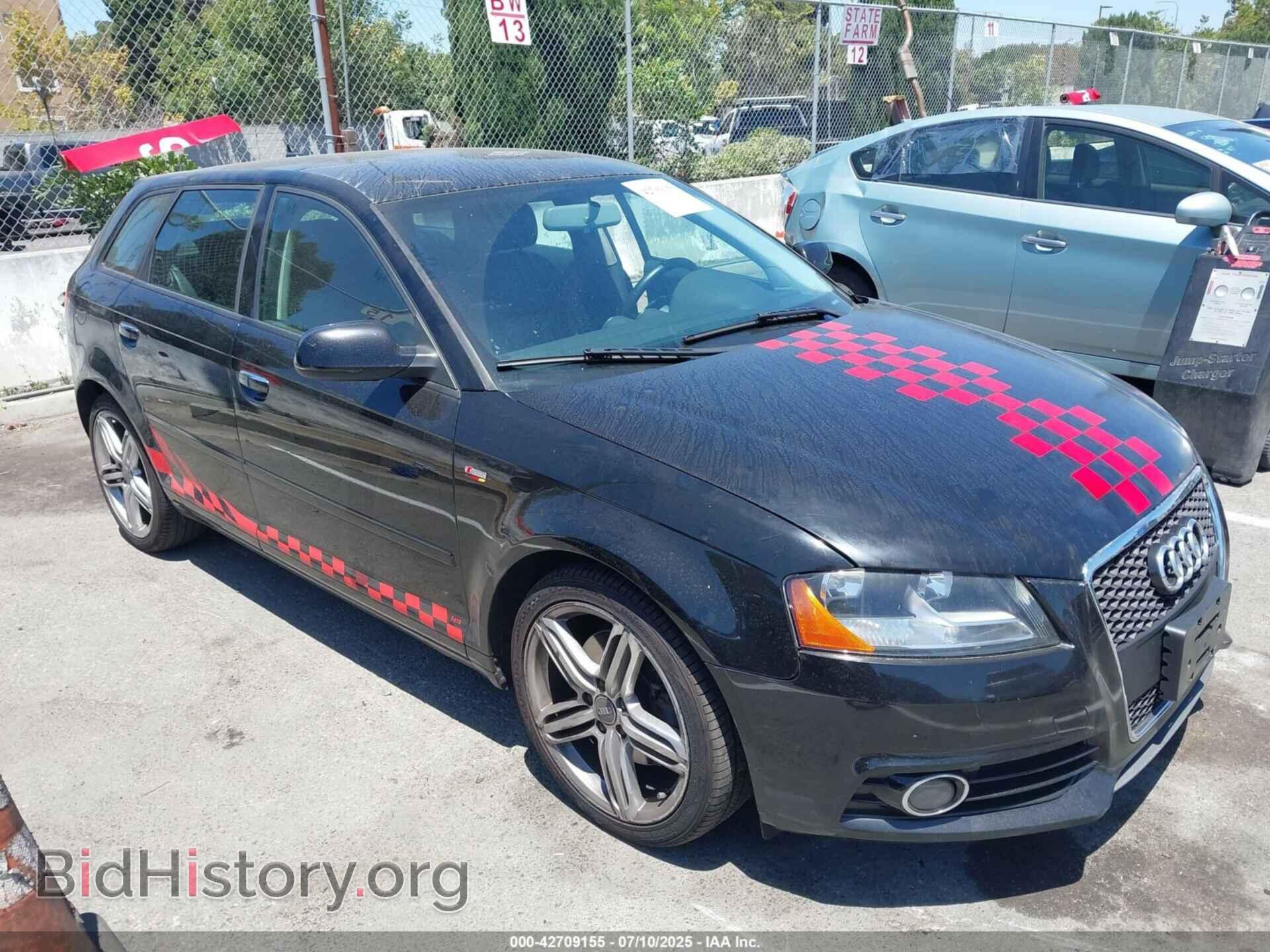 Photo WAUBEAFM3BA007819 - AUDI A3 2011