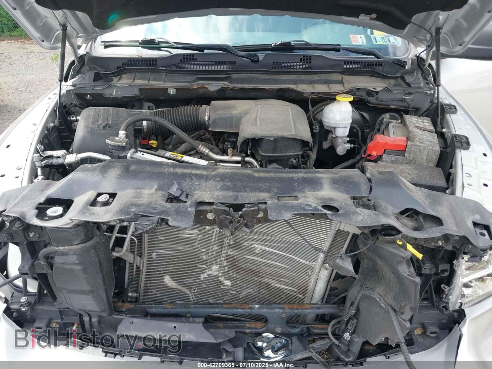 2018 RAM 1500 - VIN: 1C6RR7FG8JS332100 - Photo 10