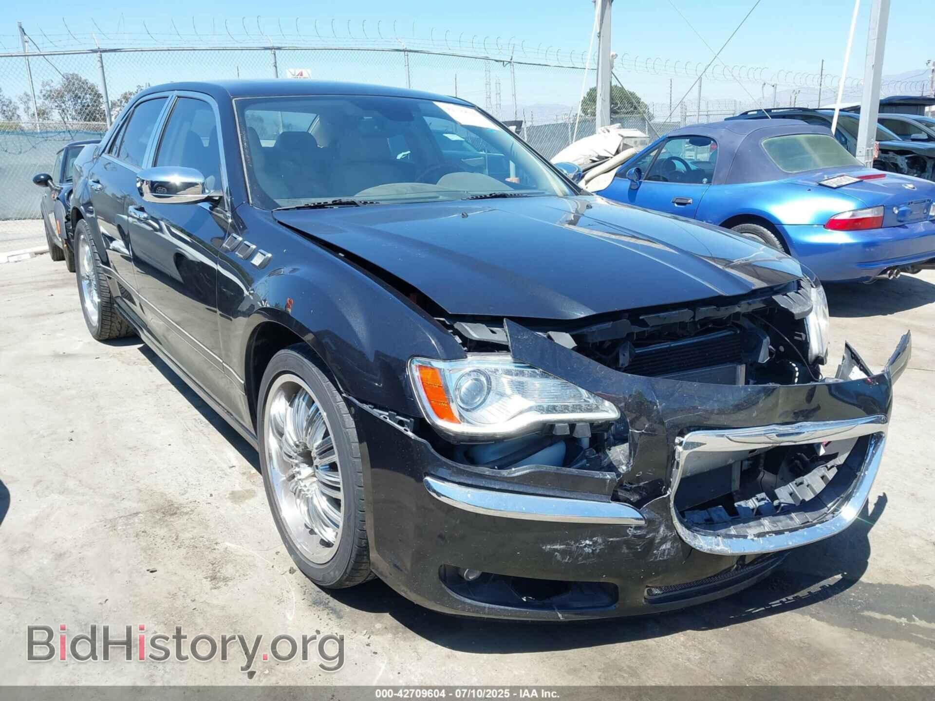 Фотография 2C3CA6CTXBH558038 - CHRYSLER 300C 2011