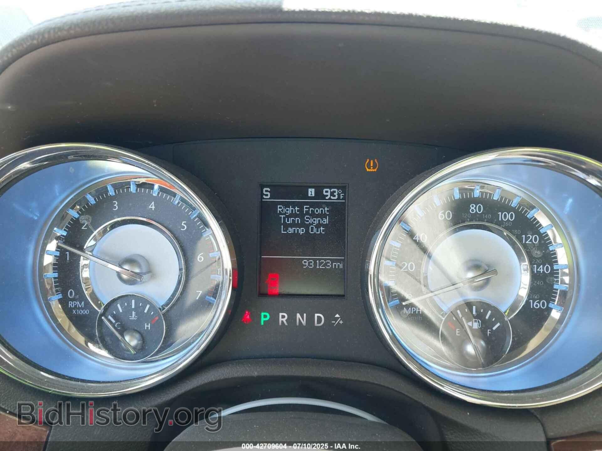 2011 CHRYSLER 300C - VIN: 2C3CA6CTXBH558038 - Фото 7