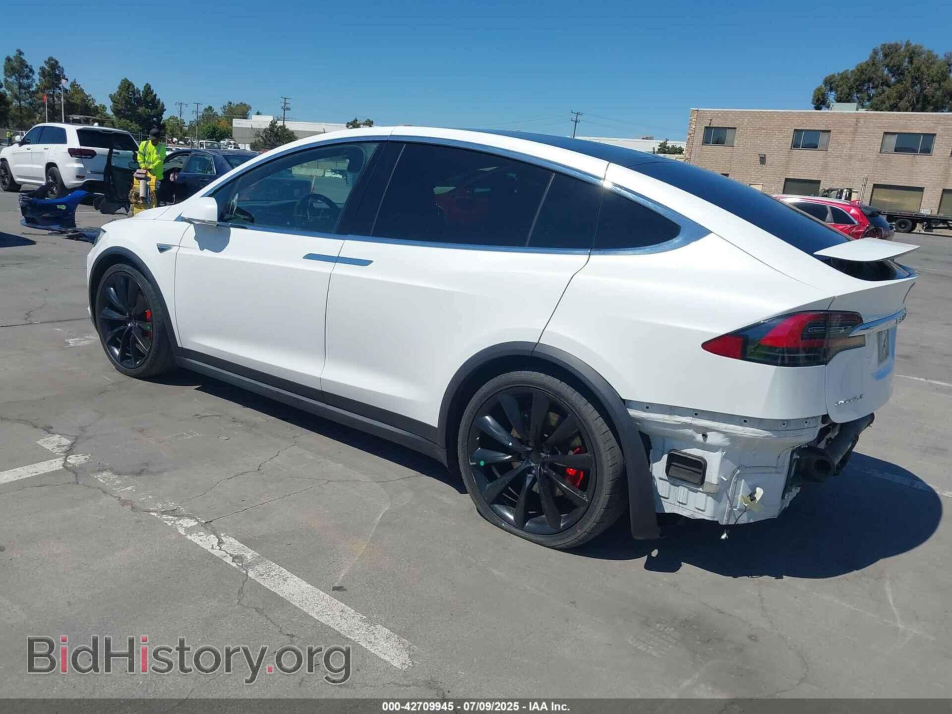 2016 TESLA MODEL X - VIN: 5YJXCBE40GF001366 - Photo 3
