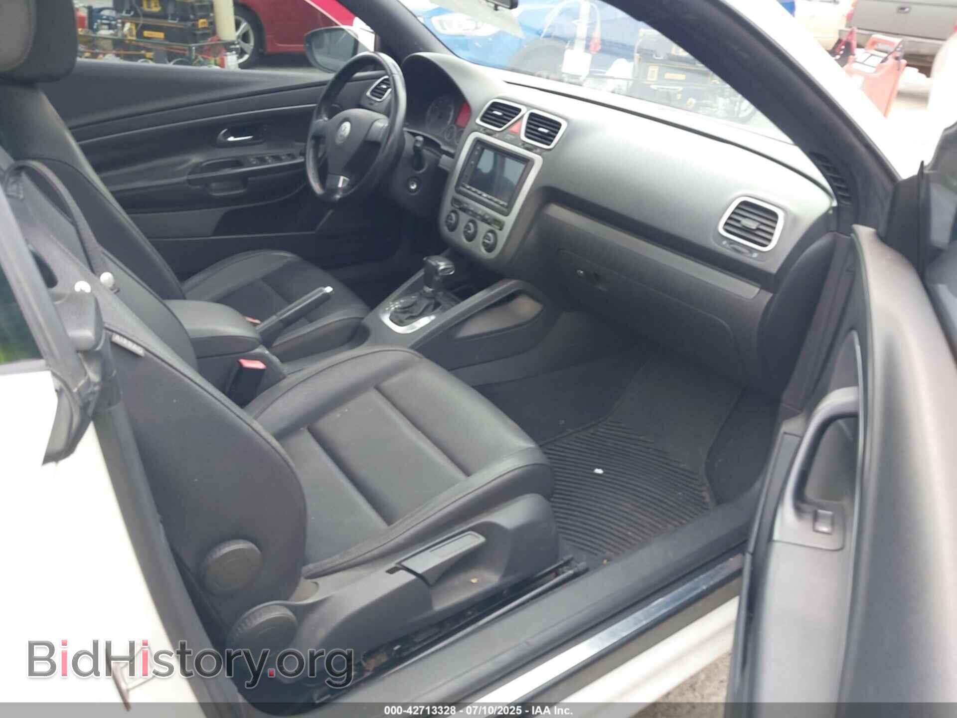 2009 VOLKSWAGEN EOS - VIN: WVWBA71F09V011663 - Photo 5