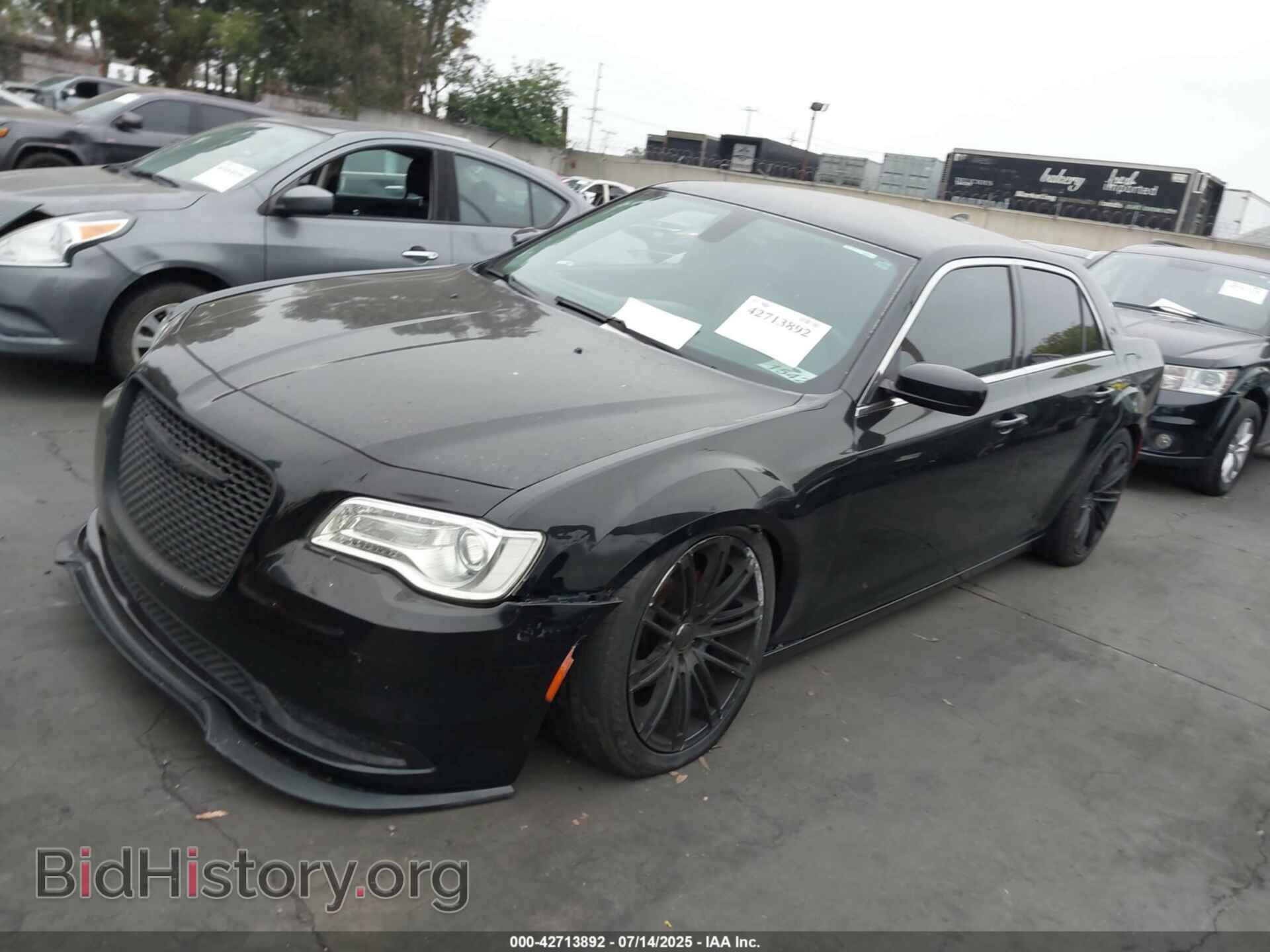 2015 CHRYSLER 300 - VIN: 2C3CCAAG3FH802122 - Фото 2