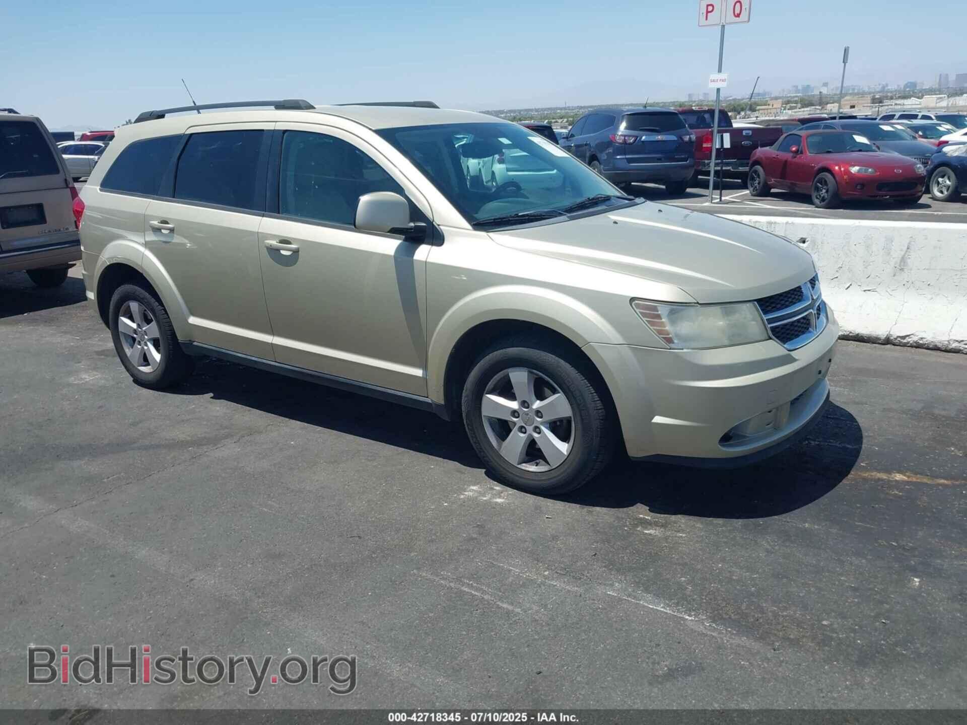 Фотография 3D4PH1FG4BT526030 - DODGE JOURNEY 2011