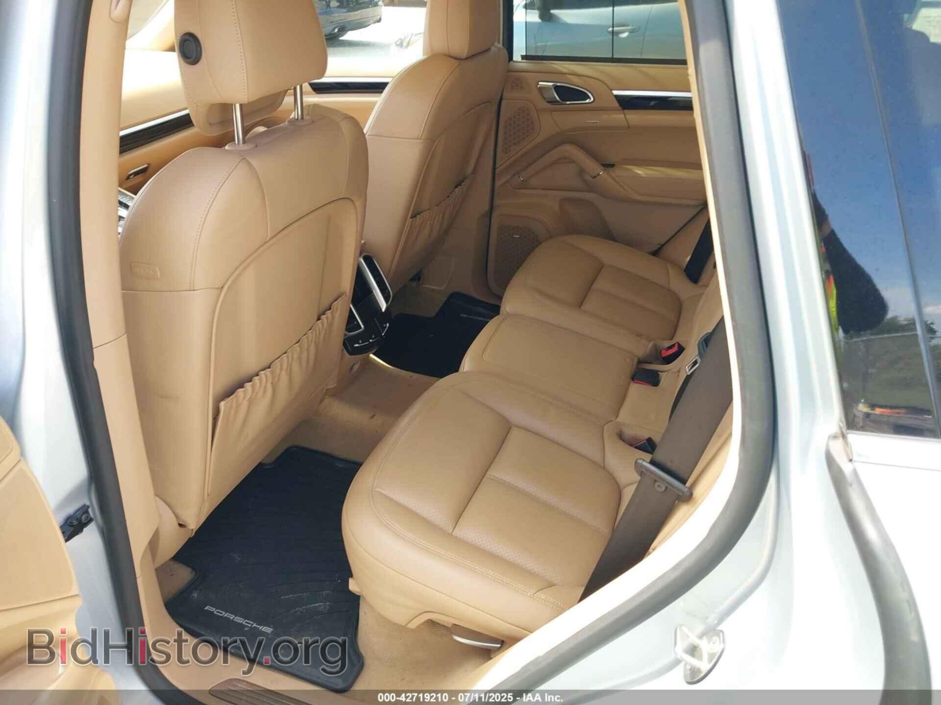2016 PORSCHE CAYENNE - VIN: WP1AA2A2XGLA11351 - Фото 8