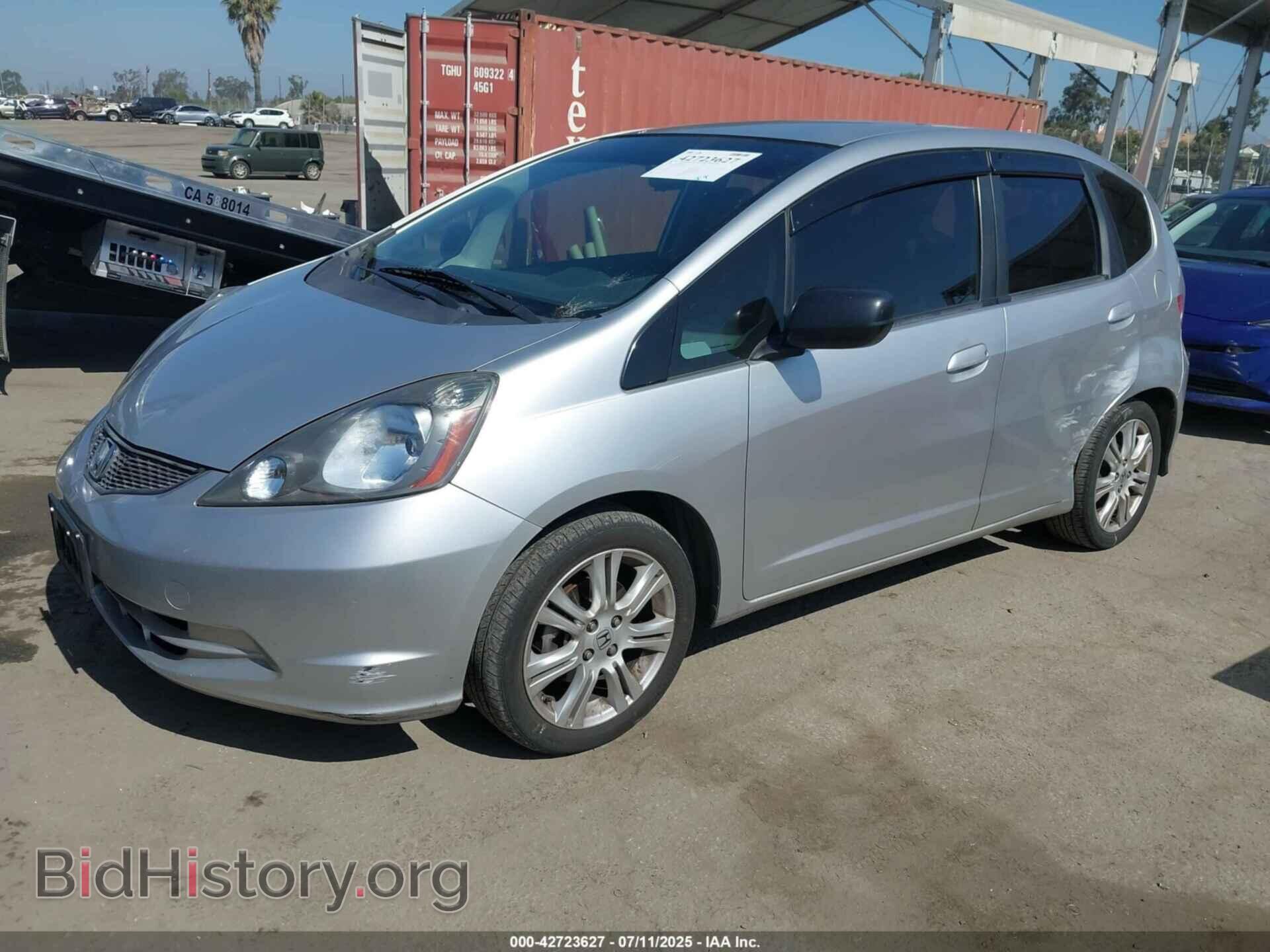 2011 HONDA FIT - VIN: JHMGE8H37BS004095 - Фото 2