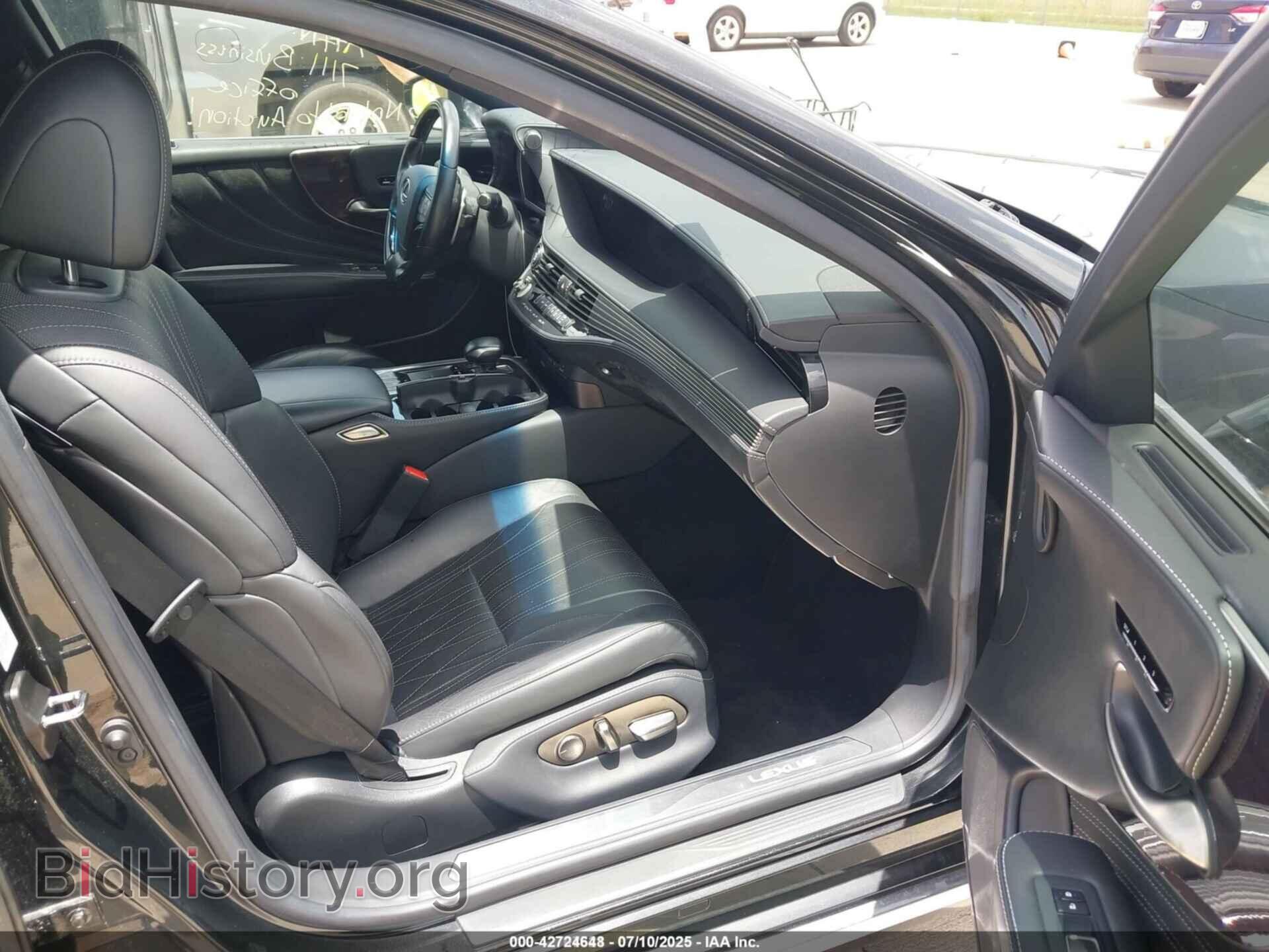 2019 LEXUS LS 500 - VIN: JTHB51FF7K5009200 - Фото 5